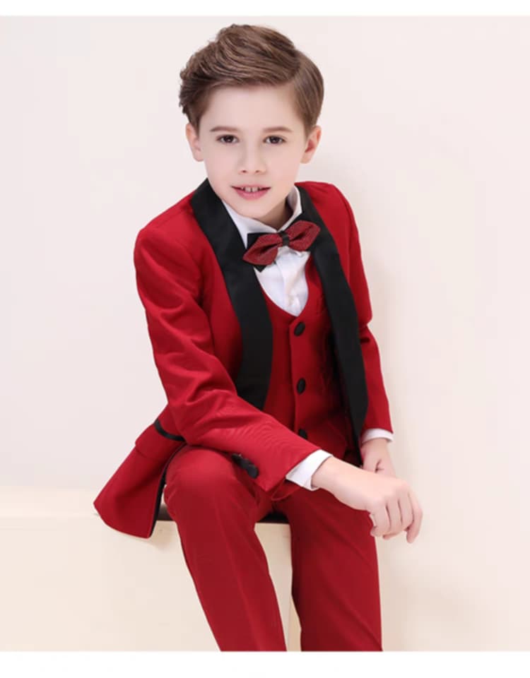 เช่า ชุดสูทเด็กชาย สีแดง ปกกล้วยดำ เรียบหรู