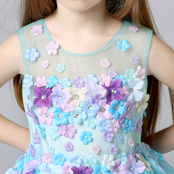 Pre-Order ชุดราตรีเด็ก สไตล์เจ้าหญิง แขนกุด สีฟ้า ตกแต่งด้วยดอกไม้สามมิติ กระโปรงผ้าแก้ว ซิปหลัง