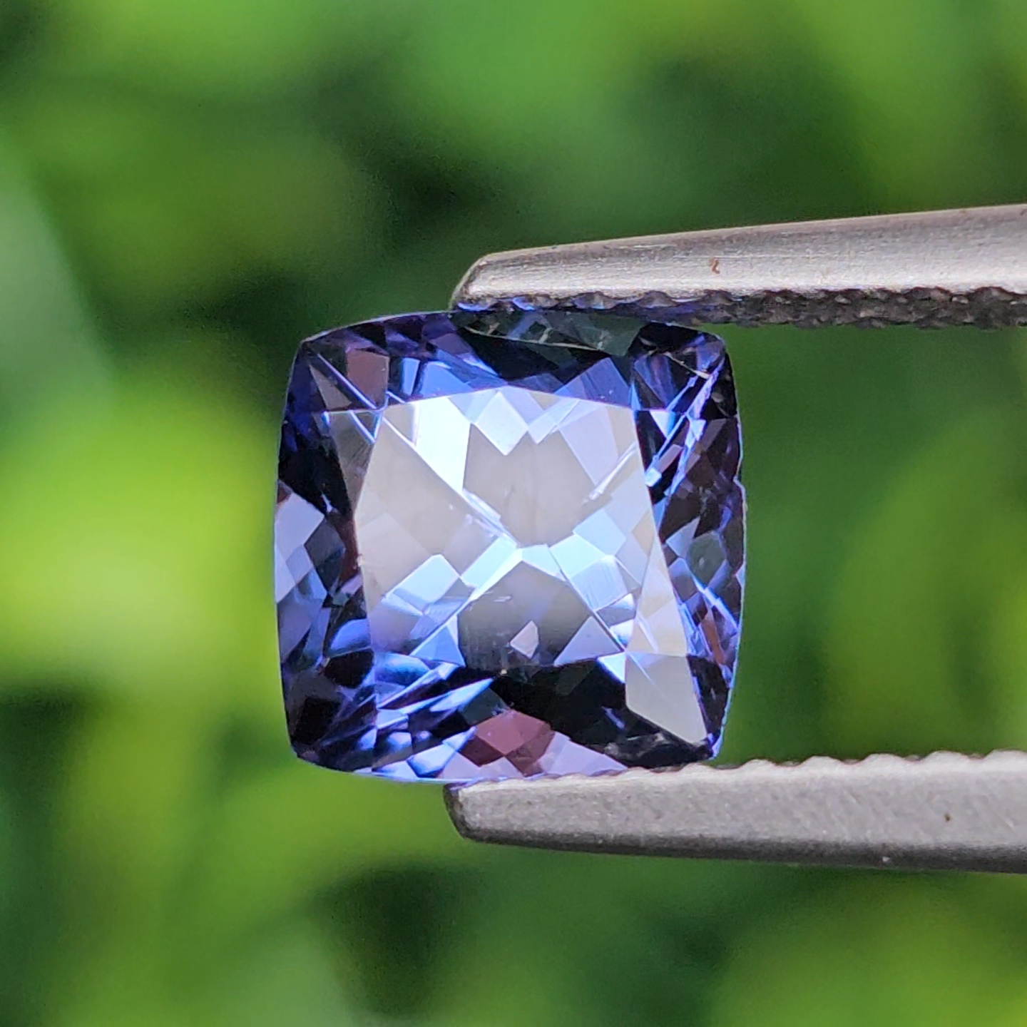 พลอย แทนซาไนท์ Tanzanite 1.60 กะรัต (Cts) พลอยแท้ อัญมณีมงคลประจําวันเกิด เครื่องประดับพลอย