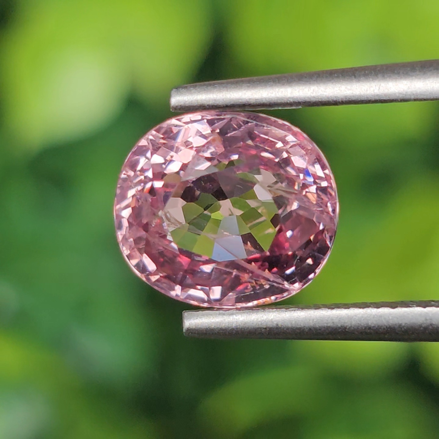 พลอย สปิเนล (Spinel) 3.10 กะรัต (Cts.) พลอยแท้ อัญมณีมงคลประจําวันเกิด เครื่องประดับพลอย