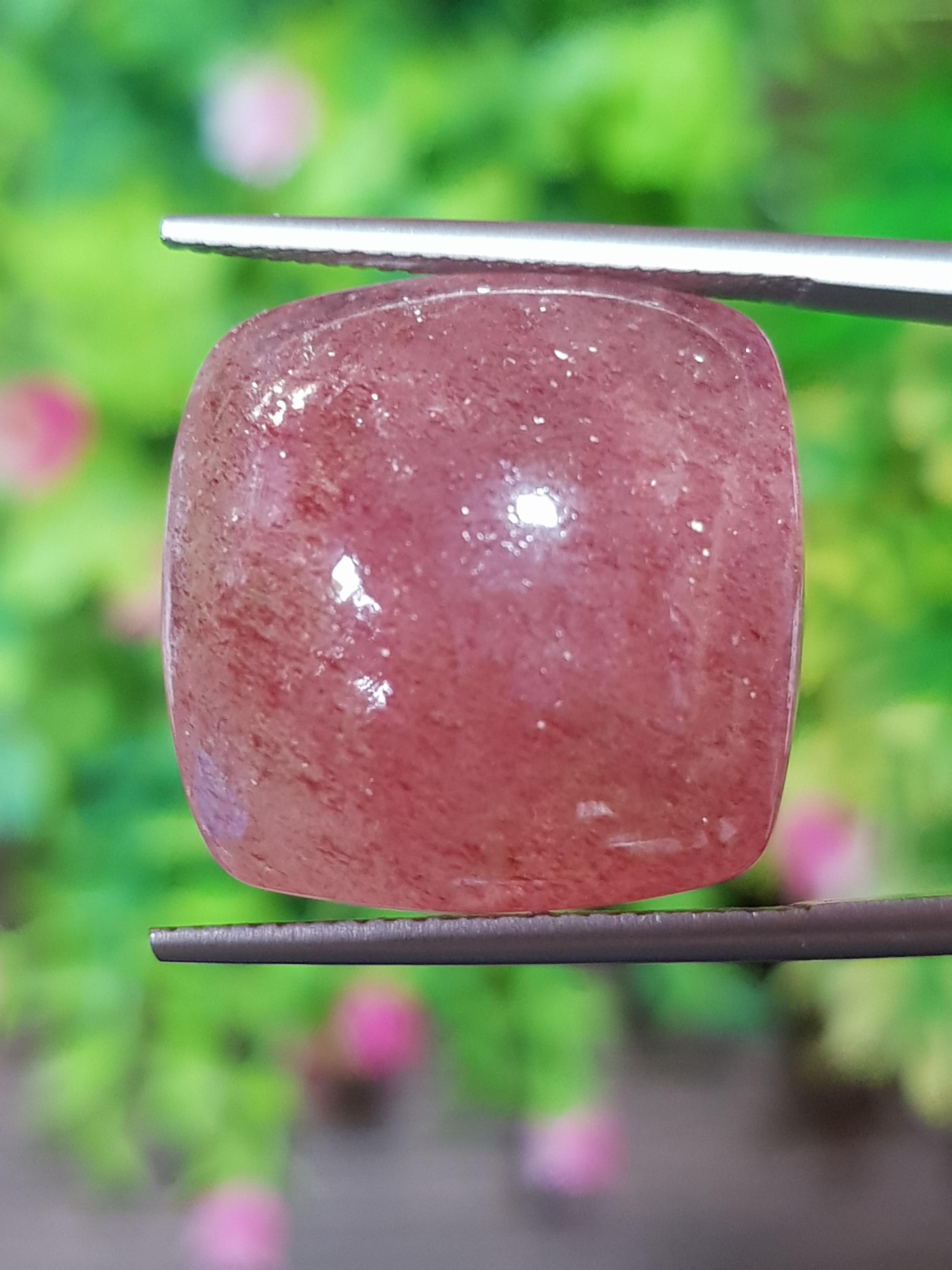 พลอย สตอเบอรี่ ควอตซ์ Strawberry Quartz 29.53 กะรัต (Cts.) พลอยแท้ อัญมณีมงคลประจําวันเกิด เครื่องประดับพลอย