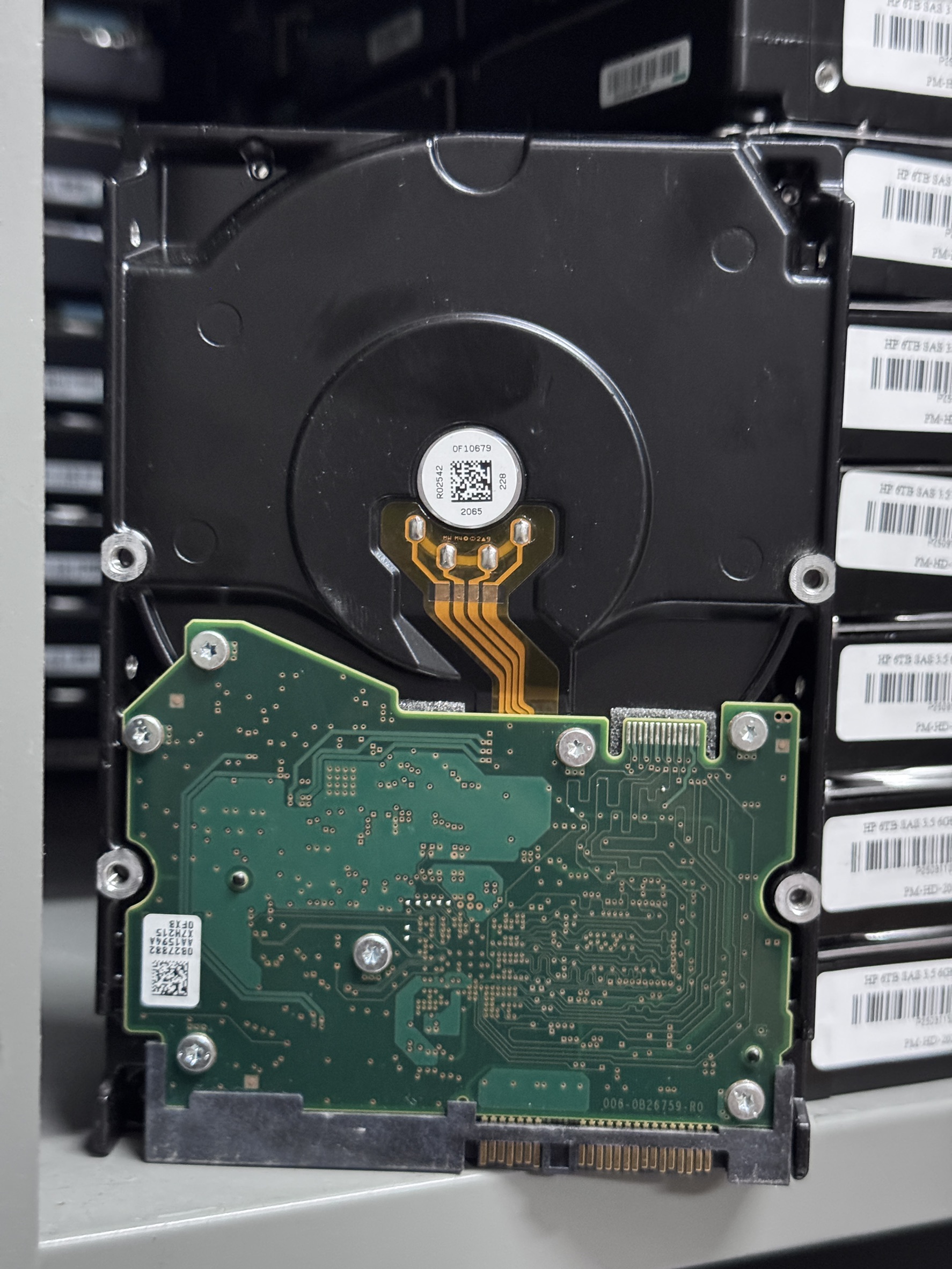 HDD HP 2TB SAS 3.5 6Gbps 7200RPM" ***สำหรับ Server