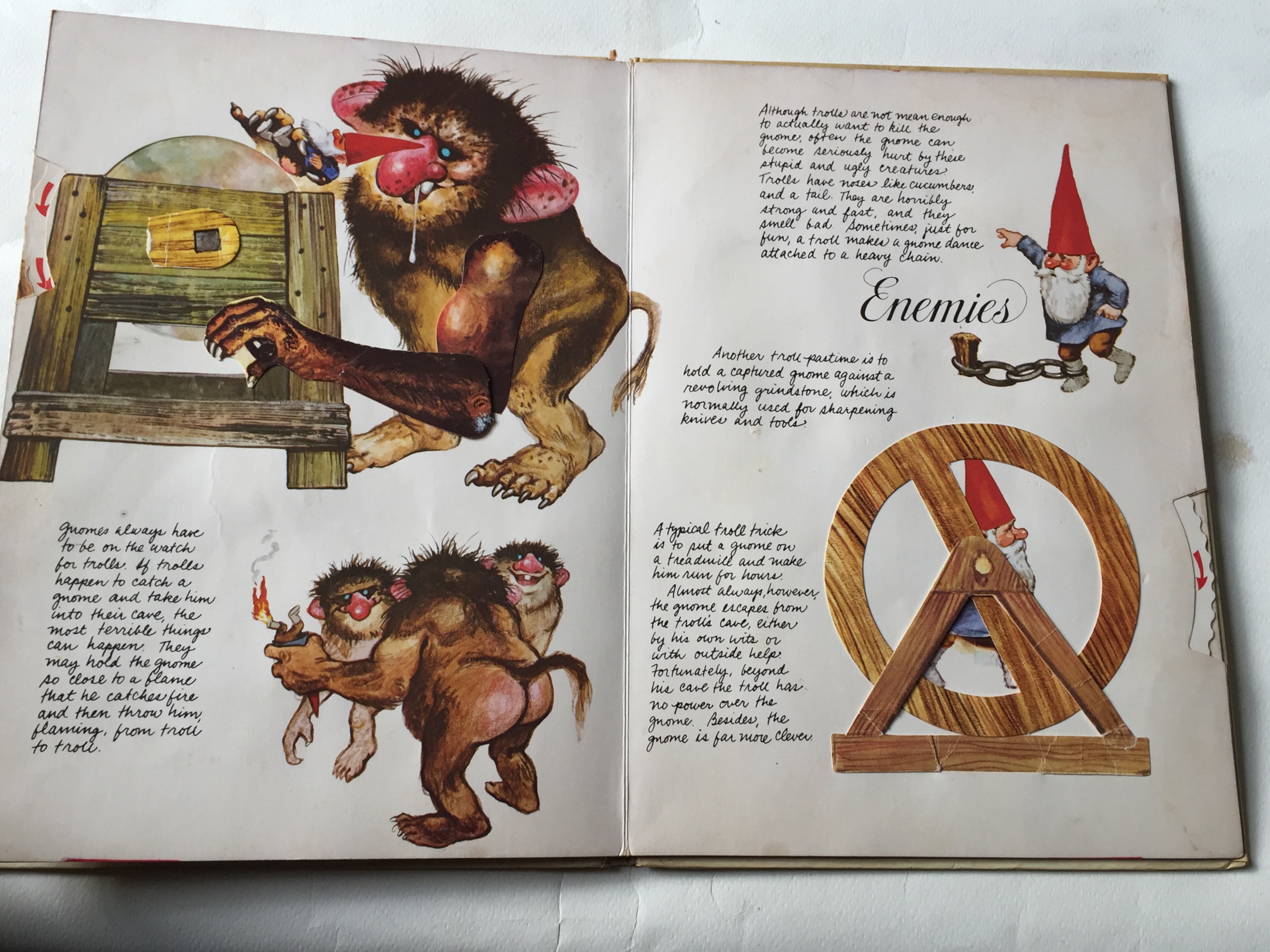 หนังสือภาพเก่าปกแข็ง ฉบับภาษาอังกฤษ pop up Book of Gnomes ** มีตำหนิ โปรดตรวจสอบทุกภาพ,Art Director: Chuck Murphy Designer : John stresan Paper Engineer : Tor Lokvig Handwriting: Diane Kosowski @1979 Harry N.Abrams,Ine. Adapted from GNOMES by Rien Poortvl