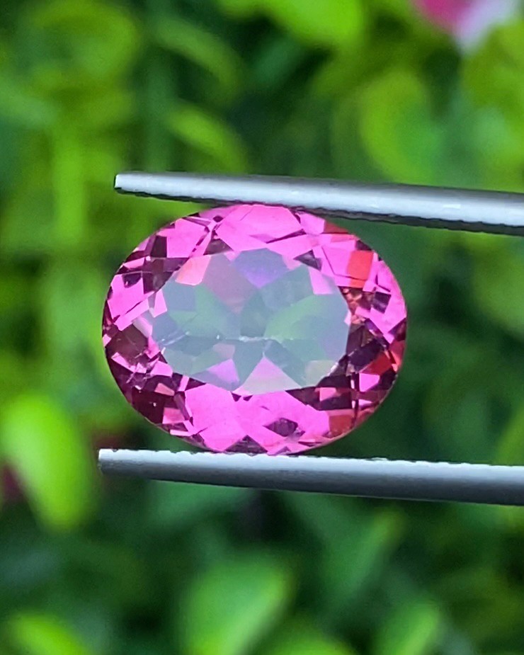 พลอย ชมพู พิ้งค์ โทแพซ Pink Topaz 5.87 กะรัต พลอยแท้ อัญมณีมงคลประจําวันเกิด เครื่องประดับพลอย
