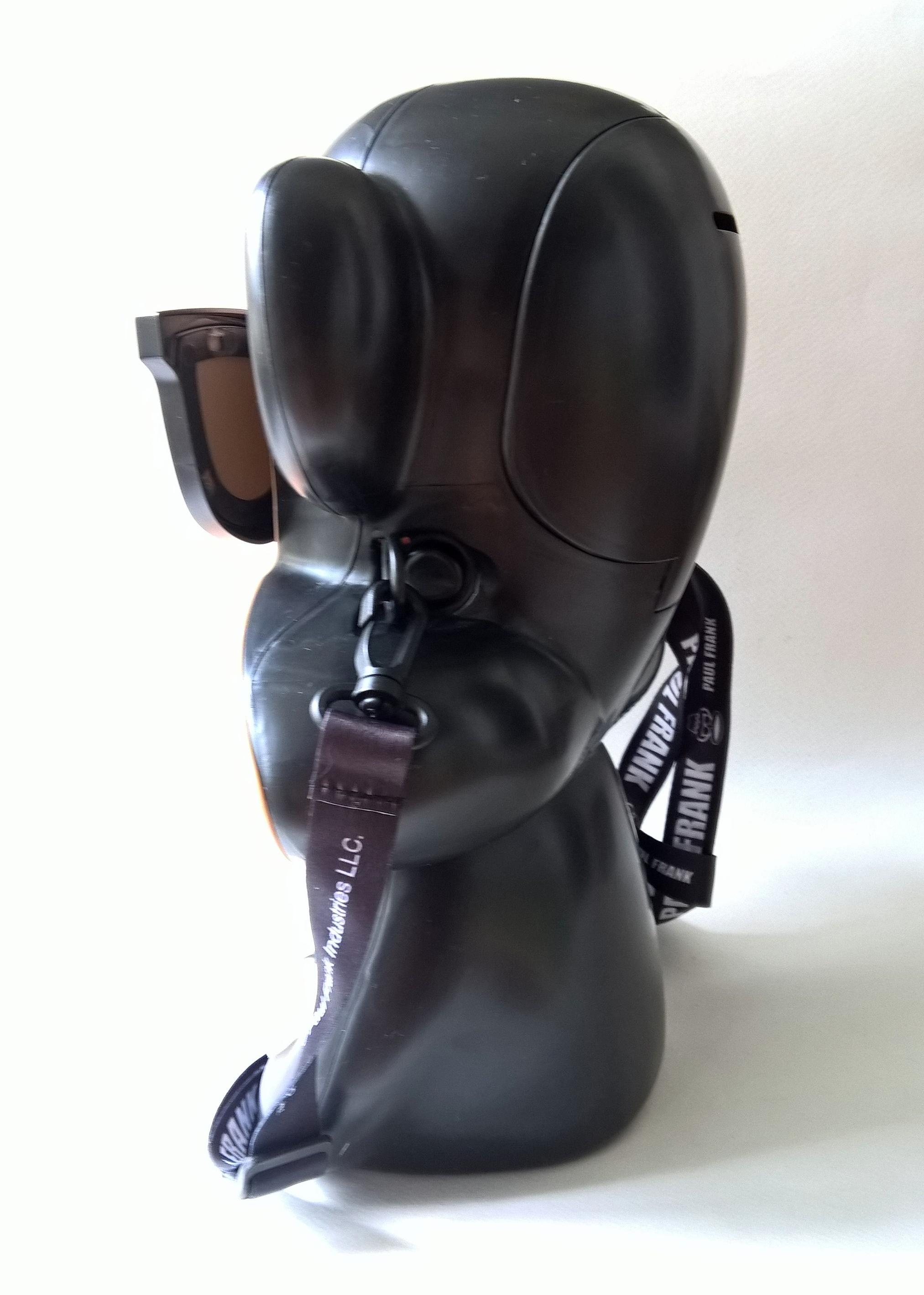 ใหม่ แกะแพ็คเพื่อถ่ายรูป ของสะสม ถังข้าวโพด ลิงปากแดง ใส่ชุดสูท "พอล แฟร้งค์ Paul Frank" พร้อมสายสะพาย จากเมเจอร์ ซีเนเพล็ก Major Cineplex ขนาดประมาณ 30*27 cm.