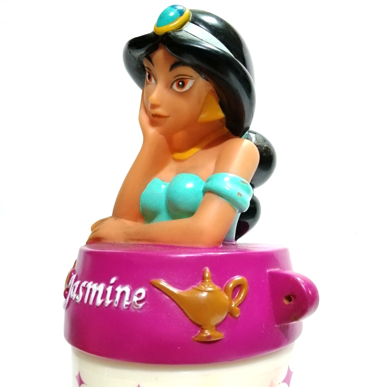 ของสะสมเจ้าหญิงจัสมิน บัชครึ่งตัวเจ้าหญิงจัสมิน**เพชรที่บนหัวมีรอยถลอกเล็กน้อย เป็นท็อปเปอร์ฝาขวดน้ำ เจ้าหญฺิงดิสนีย์ Jasmin,disney princess จากภาพยนต์อนิเมชั่นเรื่อง อลาดิน***ขวดน้ำสีซีดเก่า