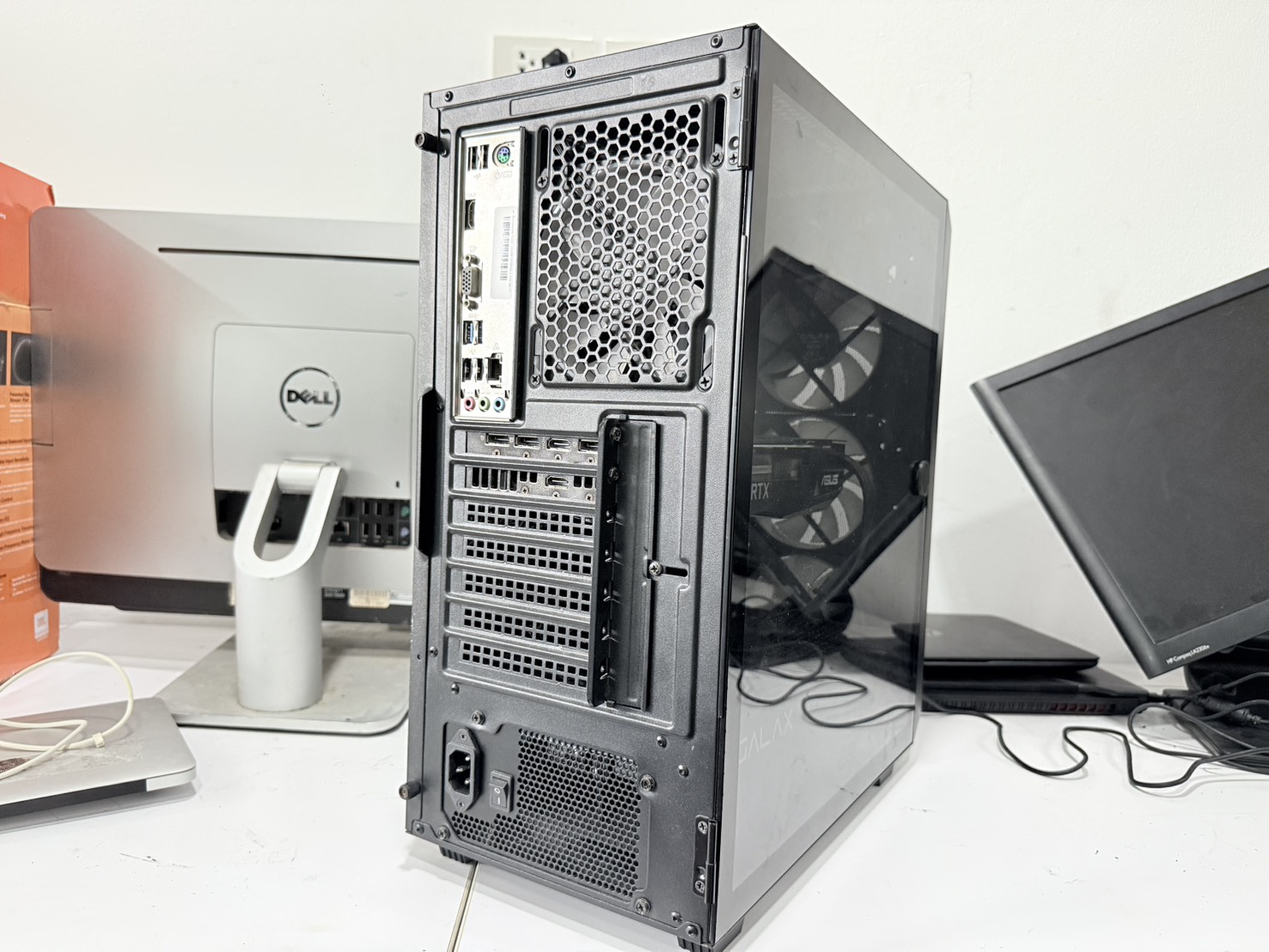 PC ประกอบ Galax Revolution-01(i5-11400F16GBM.2 500GB1TBRTX 3060Ti 8GB)