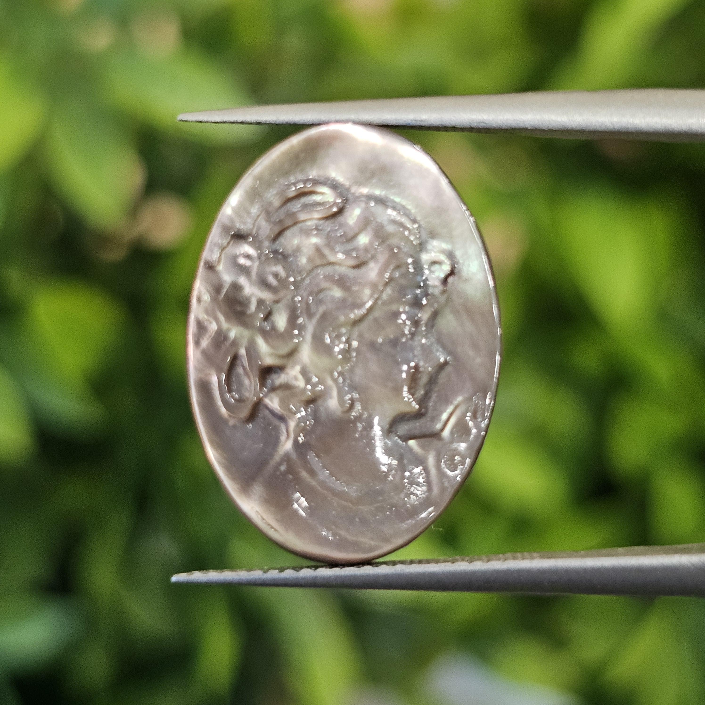 เปลือกหอยมุก แกะสลัก Pearl Shell Carved 3.34 กะรัต (Cts.)