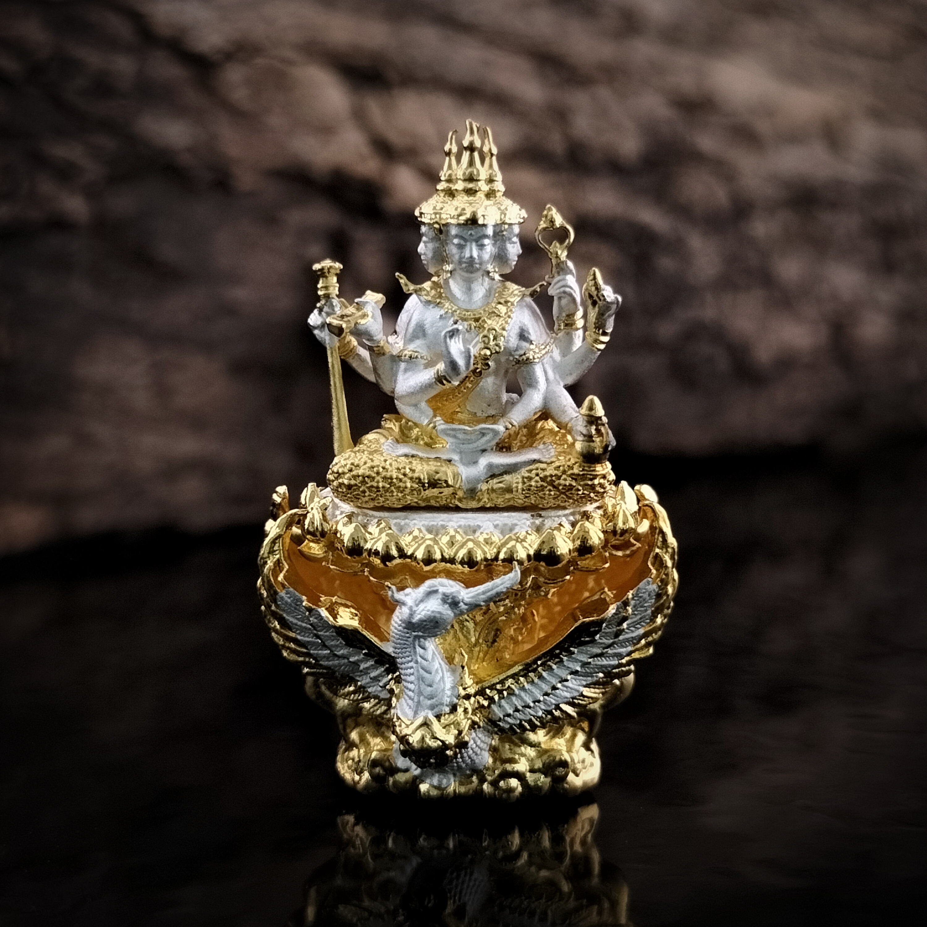 พระพรหมสยามเทวา รุ่น พรหมรังสี