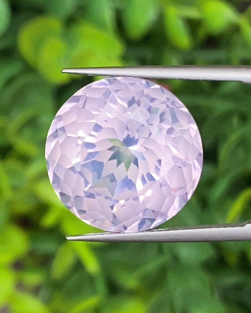 พลอย ลาเวนเดอร์ ควอตซ์ Lavender Quartz 18.86 กะรัต (Cts.) พลอยแท้ อัญมณีมงคลประจําวันเกิด เครื่องประดับพลอย