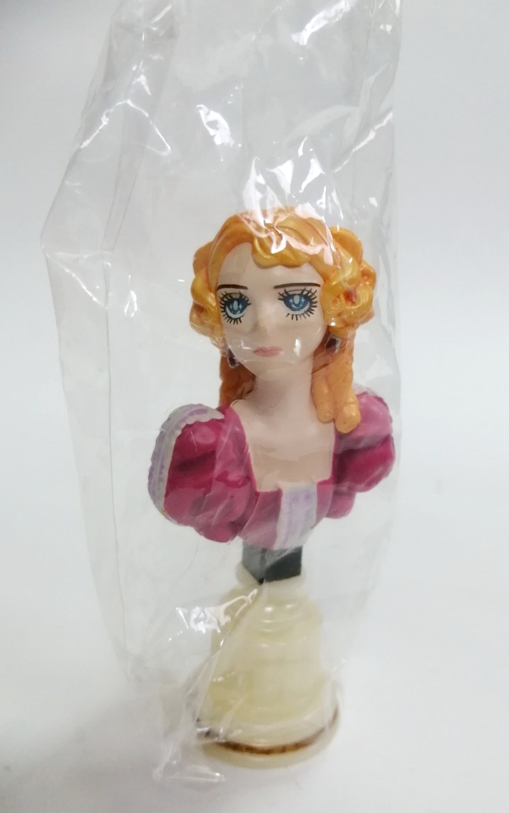 บัซครึ่งตัว แคแรคเตอร์ จาก กุหลาบแวร์ซาย์ ตัวมารีอังตัวเนต ทำสีสำเร็จ พร้อมการ์ด งานของ FURUTA สวยงามเก่าเก็บ