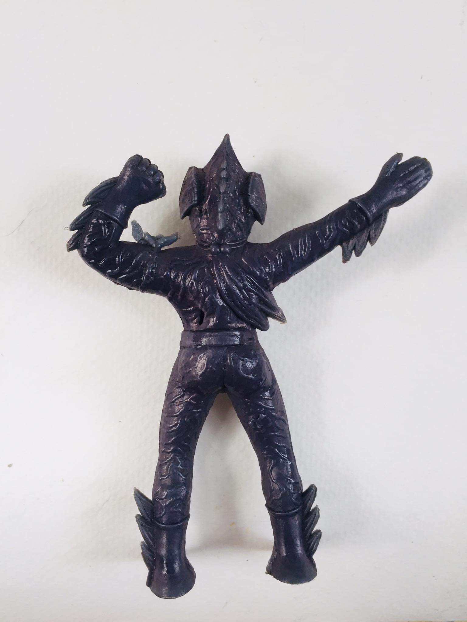 ตุ๊กตุ่นแอ๊นท์ ตัวแข็งกึ่งตัวเทียน สีน้ำเงินอมฟ้า ขนาด 4 นิ้ว ไรเดอร์อเมซอน มือสองสภาพดี ไม่ชำรุด