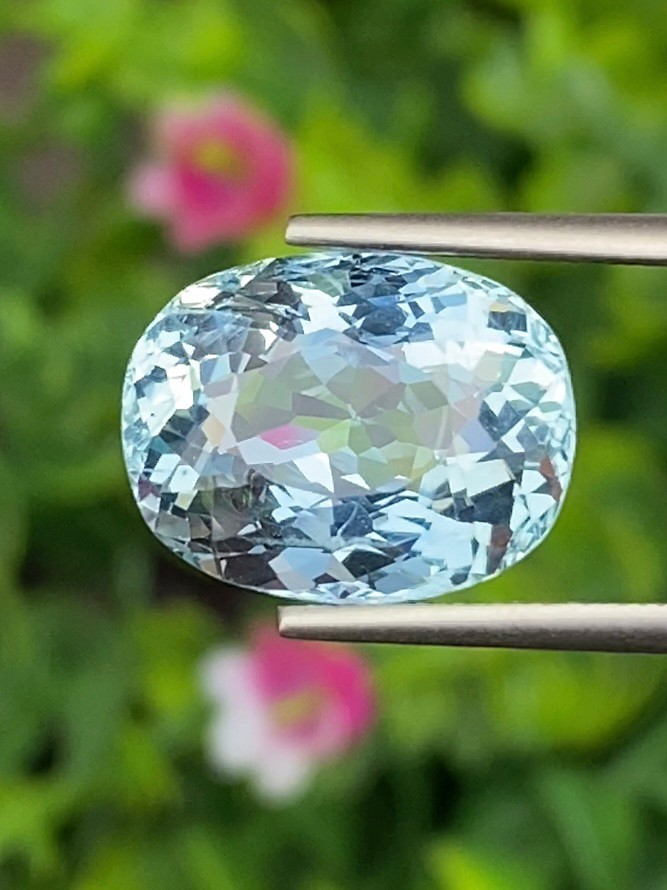 พลอย อความารีน Aquamarine 6.93 กะรัต (Cts.) พร้อมใบเซอร์ พลอยแท้ อัญมณีมงคลประจําวันเกิด เครื่องประดับพลอย