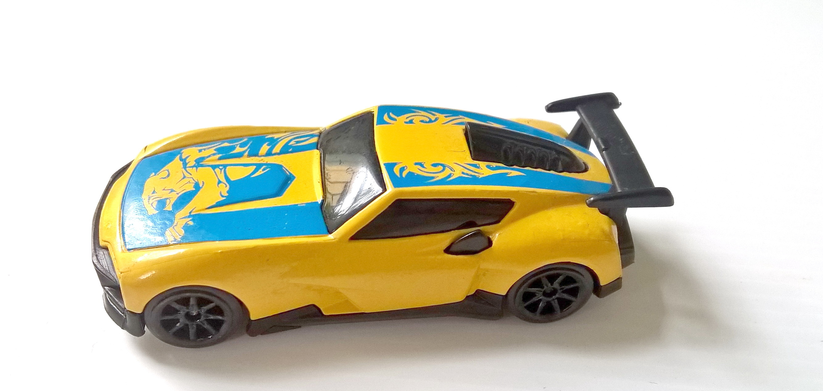 โมเดลรถเหล็ก Majorette TM&c 2013 Marvel and Subs, Ech 1:64, Ref:909