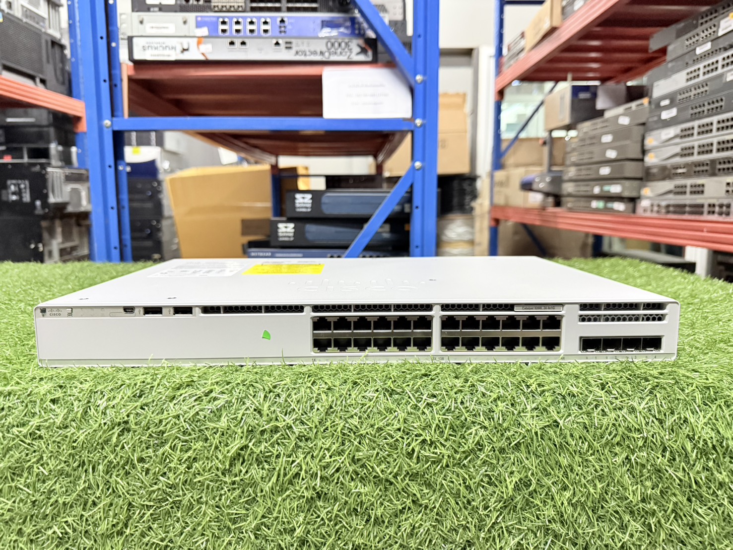 Switch Cisco Catalyst 9200L 24-port 4x1G
