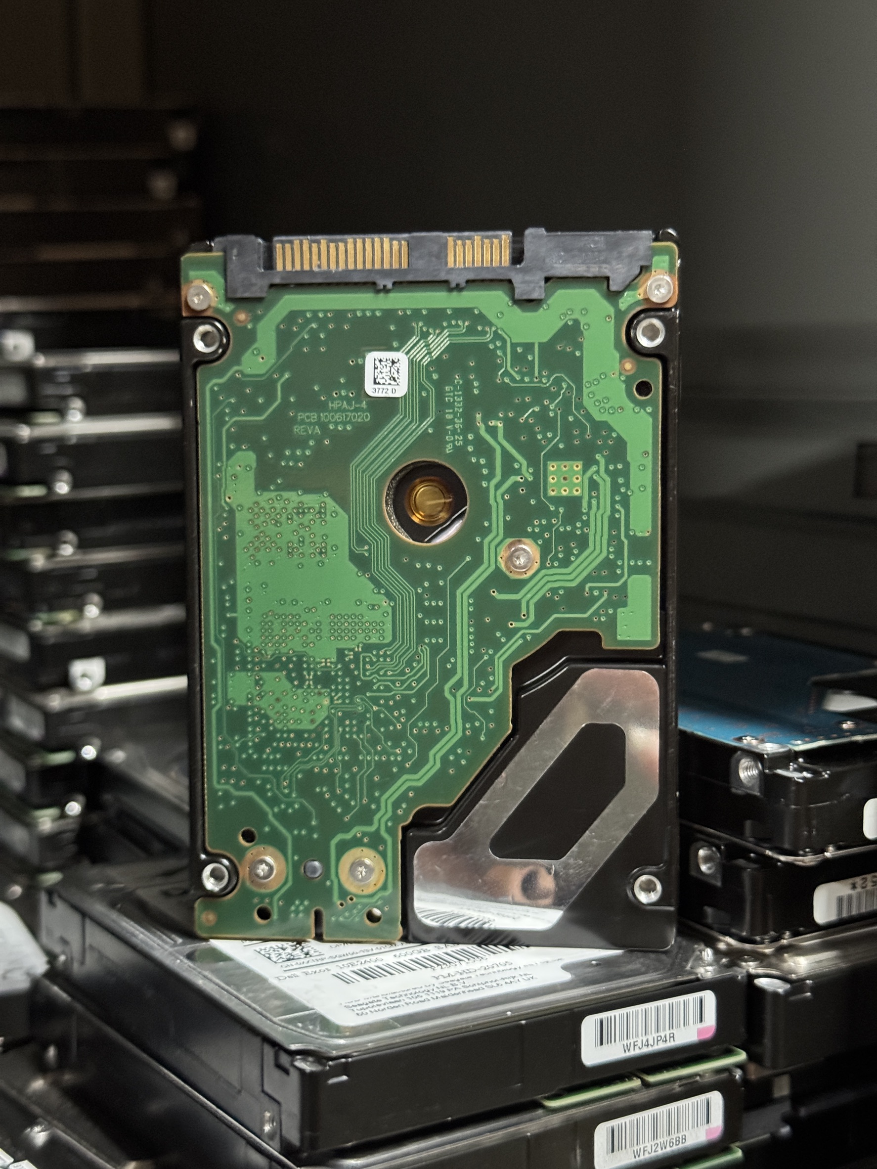 HDD Server Dell 146GB SAS 2.5 6Gbps 15000RPM" มี 50 ลูก