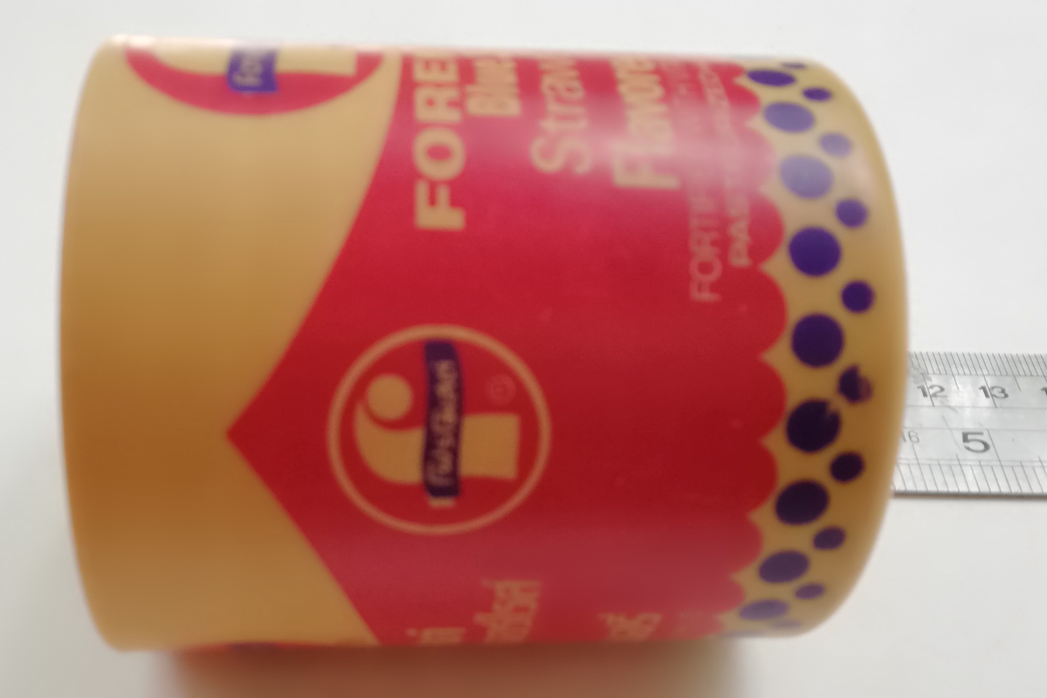 ของเก่าสะสม แก้วน้ำพลาสติกขนาดเล็กมีหู ของสะสมจากForemost,Foremost Blue Seal,Strawberry Flavoured Milk เส้นผ่าศูนย์กลาง 3",สูง 3.4" **ของเก่ามีตำหนิ โปรดตรวจสอบทุกภาพ