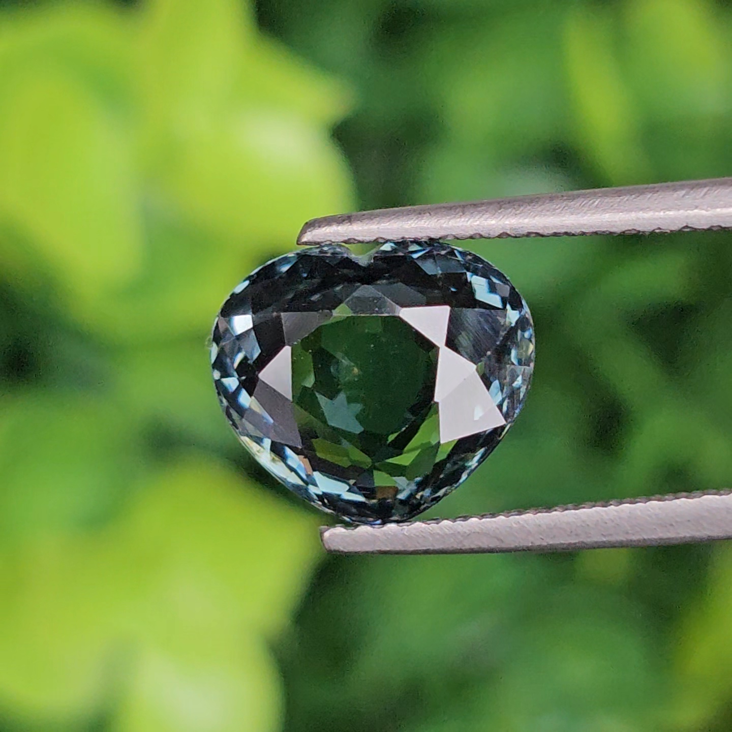 พลอย ทัวร์มาลีน (Tourmaline) 3.27 กะรัต (Cts.) พลอยแท้ อัญมณีมงคลประจําวันเกิด เครื่องประดับพลอย