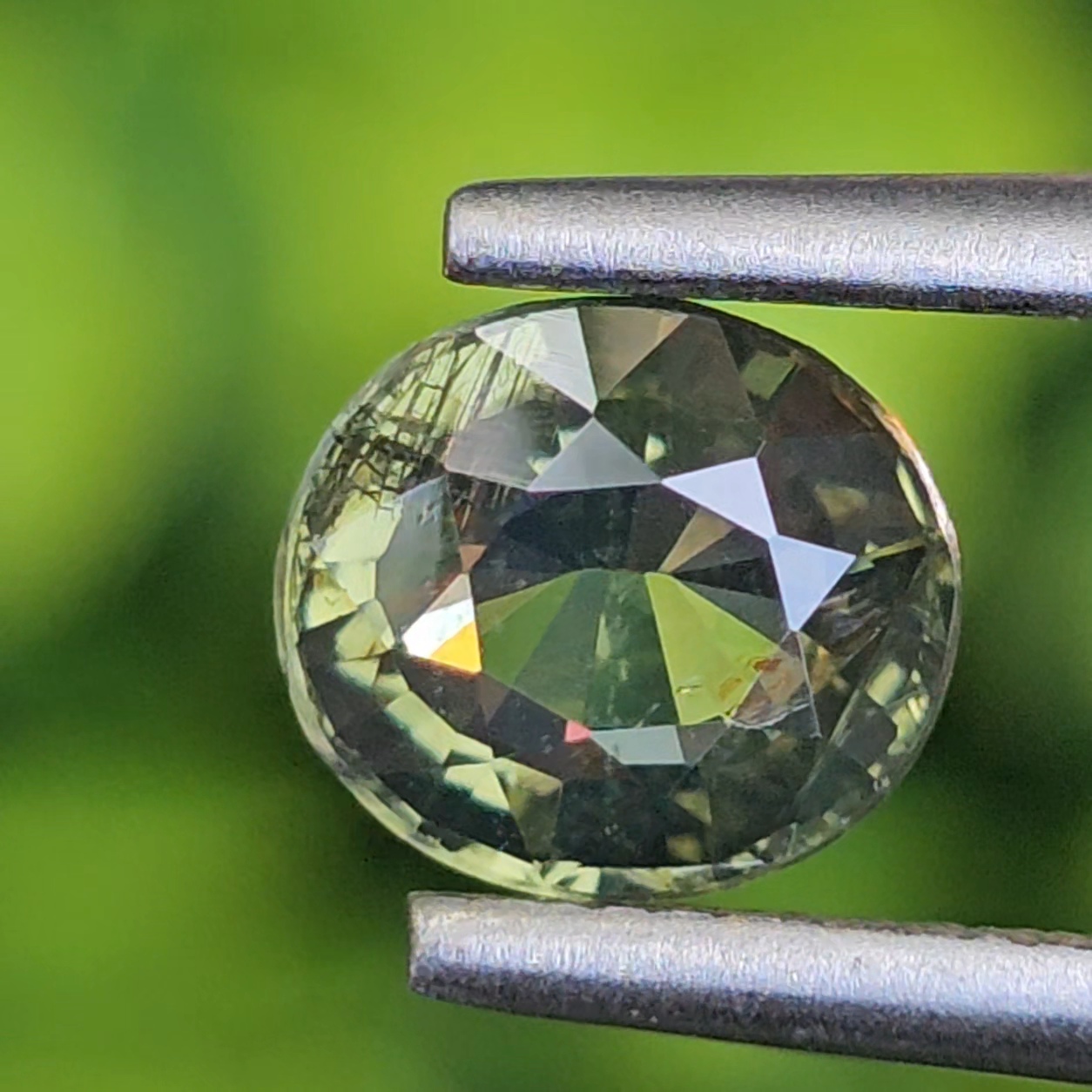 พลอย เพทาย Natural Zircon 1.08 กะรัต (Cts.) ดิบ พลอยแท้อัญมณีมงคล ประจําวันเกิด เครื่องประดับพลอย