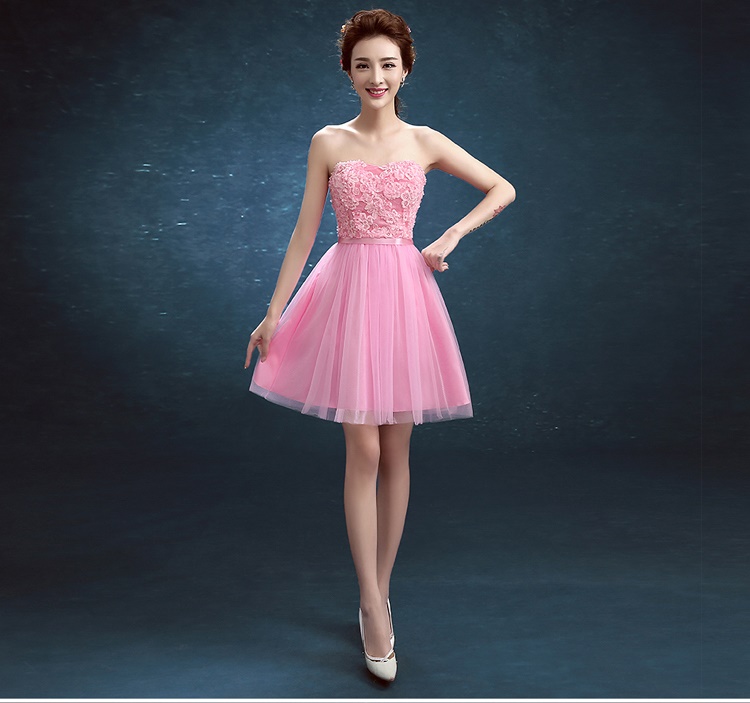 พร้อมส่ง ชุดราตรีสั้น เพื่อนเจ้าสาว แบบเกาะอก แต่งลูกไม้นูนช่วงอกสวย สีชมพู (จับสม๊อกด้านหลัง) ** เหลือเฉพาะไซส์เล็ก **