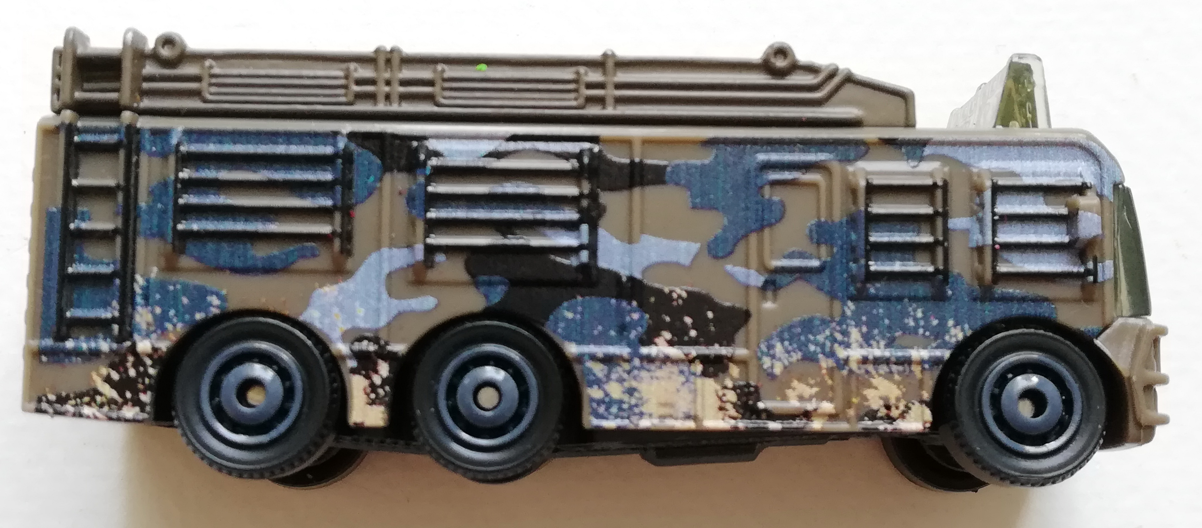 Die Cast,รถเหล็ก,รถบัส 6ล้อ ลายพรางสีน้ำตาล ลายเทาเหลือง จาก MATCHBOX,Fleetwood MB1124, 2017 Mattel **ไม่มีแพ็ค