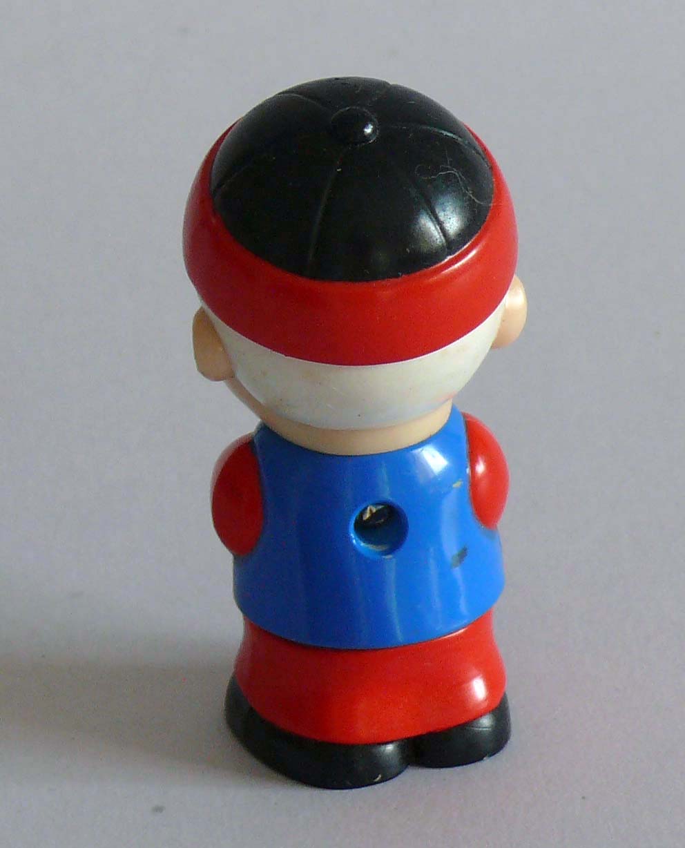 ของเก่าสะสมจาก KFC ลุงเคนตั๊กกี้ ผู้พันแซนเดอรส์ Colonel Sanders, ใส่ชุดประจำชาติต่างๅ