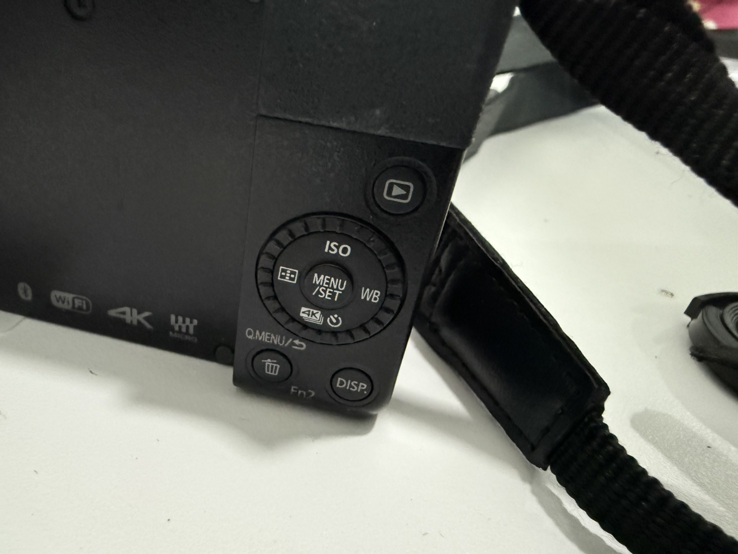 กล้อง Lumix DC-G100 + ขาตั้ง + กระเป๋า