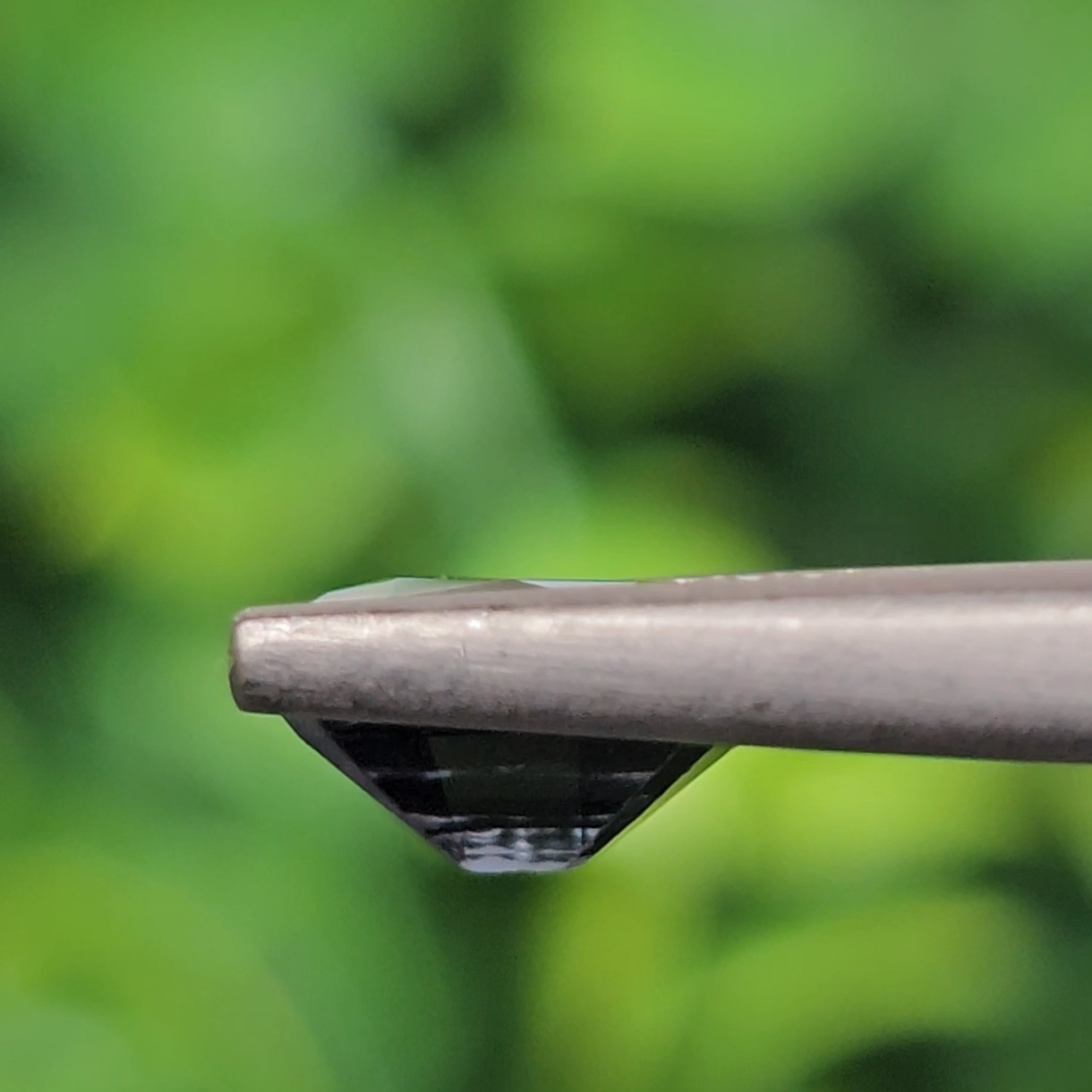 สปิเนล พม่า (Spinel Myanmar) 1.27 กะรัต (Cts.) พลอยแท้ อัญมณีมงคลประจําวันเกิด เครื่องประดับพลอย