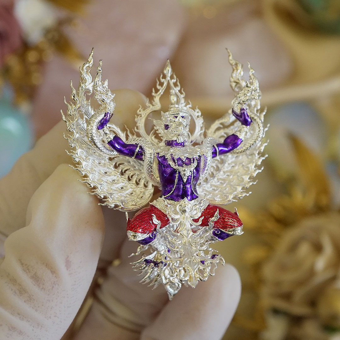 พญาครุฑสุบรรณพัฒน์ 100 ปี รายการพิเศษเฉพาะศูนย์จอง เนื้อบรอนซ์ชุบเงิน ลงยาม่วง