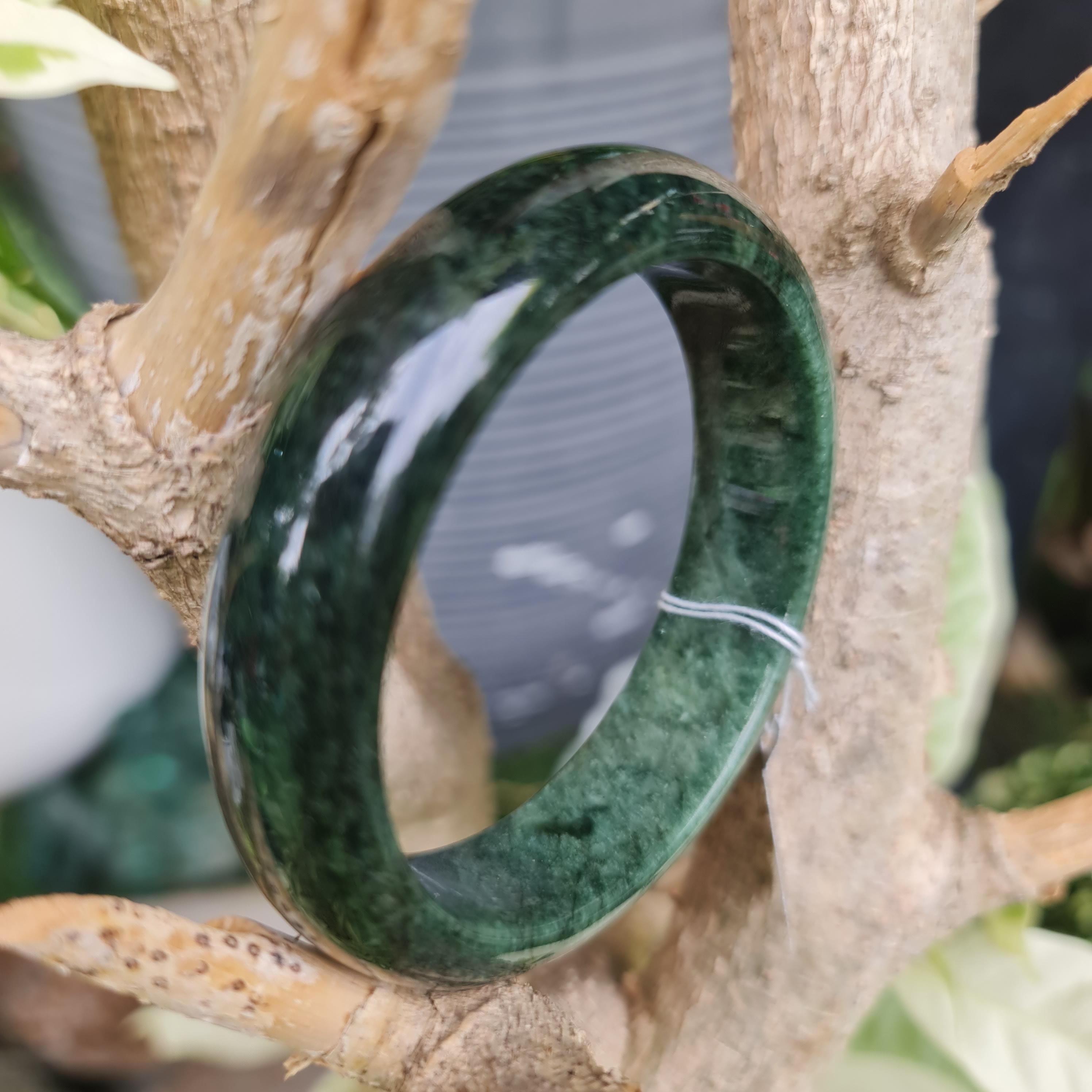 JB6804061 หยก พม่า แท้ Jade กำไลหยก 57.0 มม. (Jadeite bracelet) พม่า (Myanmar)