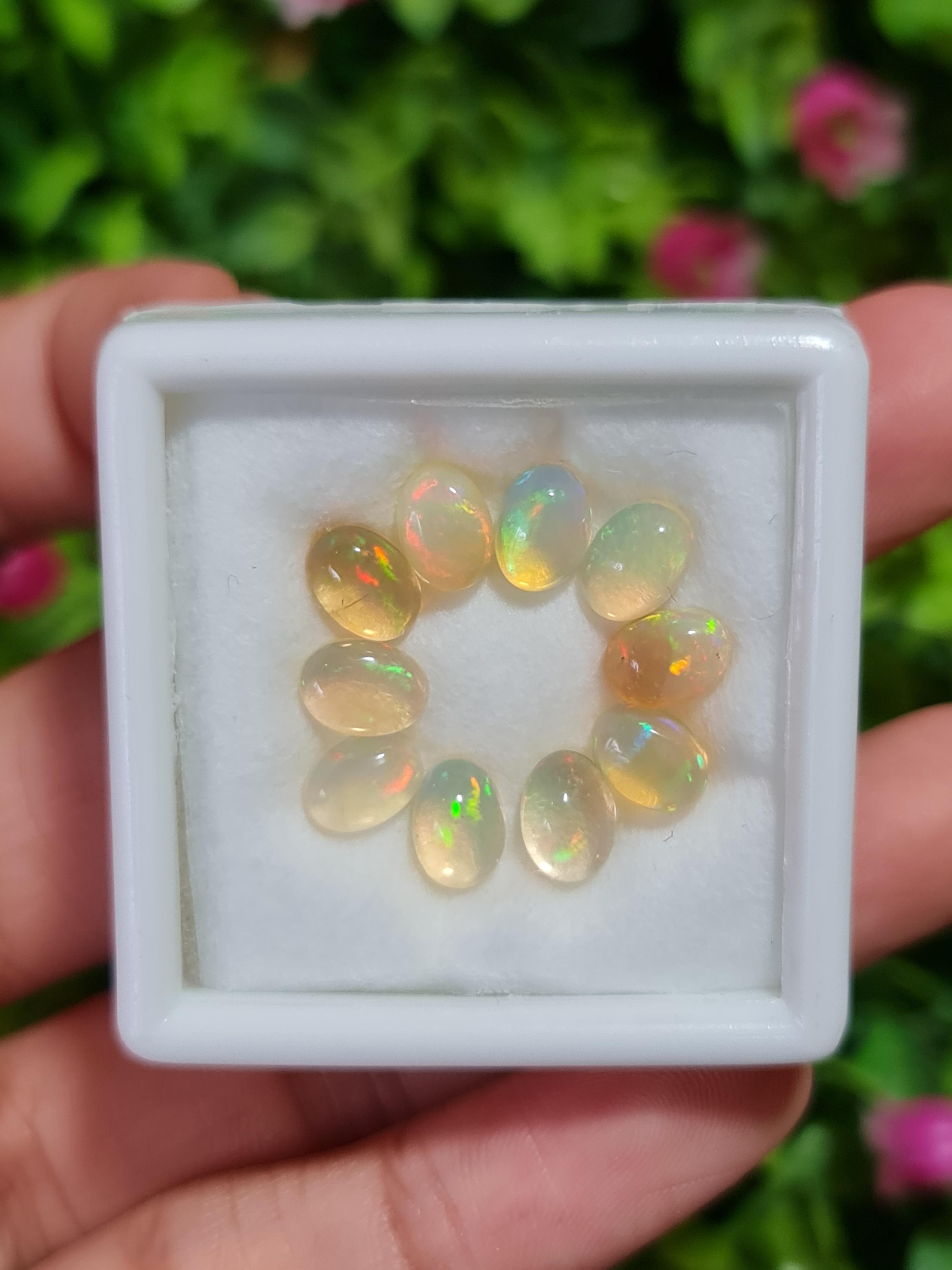 พลอย โอปอล Opal 6.18 กะรัต (Cts.) 10 เม็ด (Pcs.) พลอยแท้ อัญมณีมงคลประจําวันเกิด เครื่องประดับพลอย