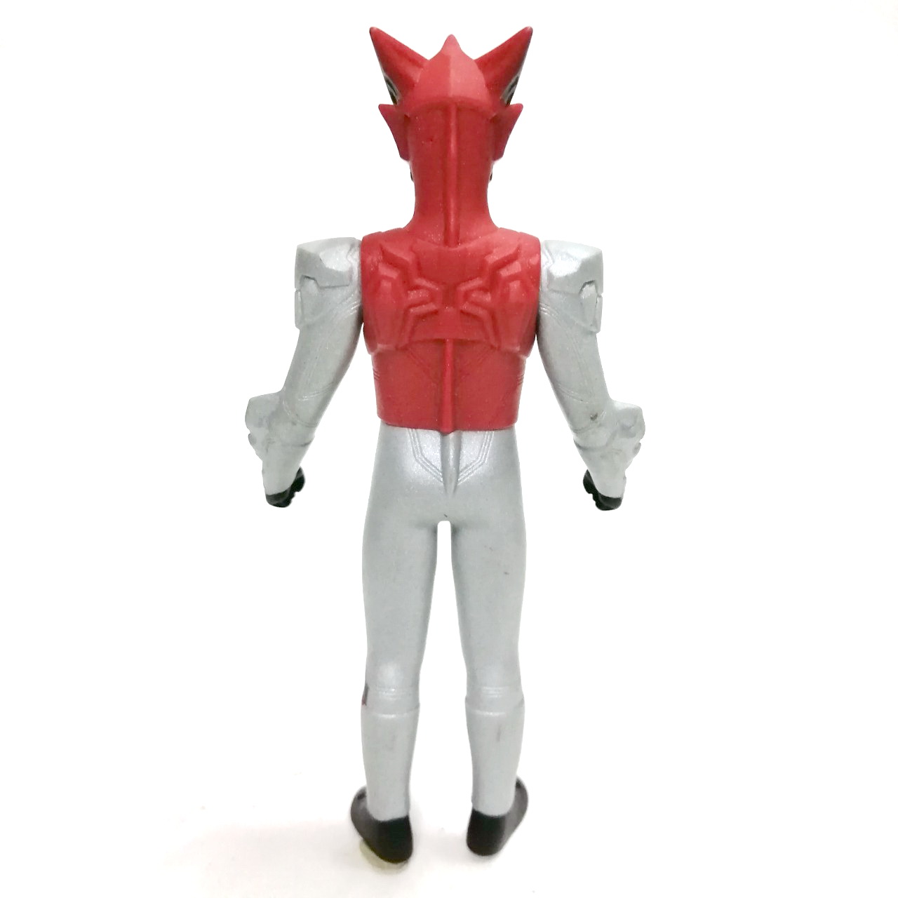 ซอฟ 5.5 นิ้ว ขนาดตามรูป อุลตร้าแมนรอสโซ่ ( R/B)ซอฟ ปี 2018 มีรอยบ้าง