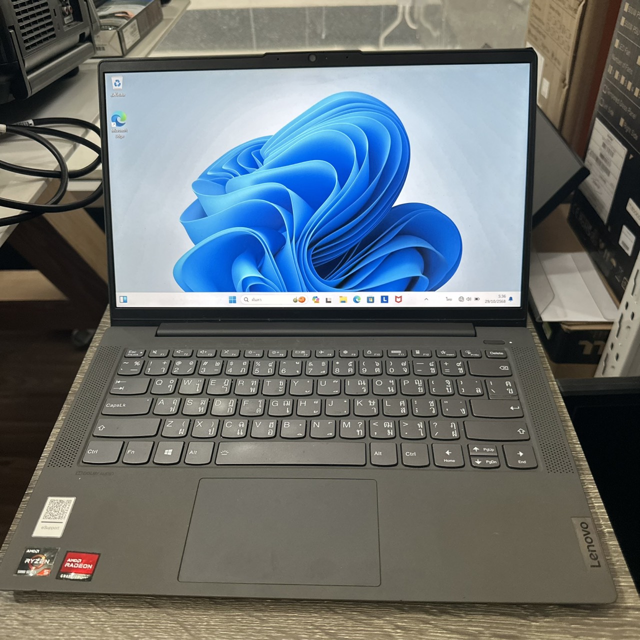 Notebook Lenovo ideapad 5 14ALC05(Ryzen5 5500U/8GB/M.2 512GB)+Adapter *** ฝาจอมีรอบบุบตามรุป ใช้งานได้ปกติ