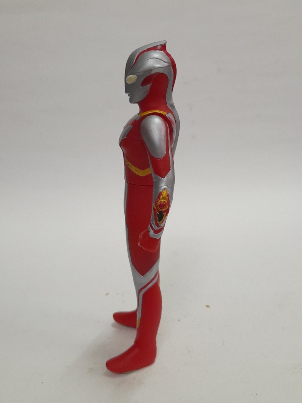 ซอฟ 6.5-7 นิ้ว อุลตร้าแมน เมบิอุส มือสอง สภาพดี มีรอยบ้าง มีปั๊มใต้เท้า