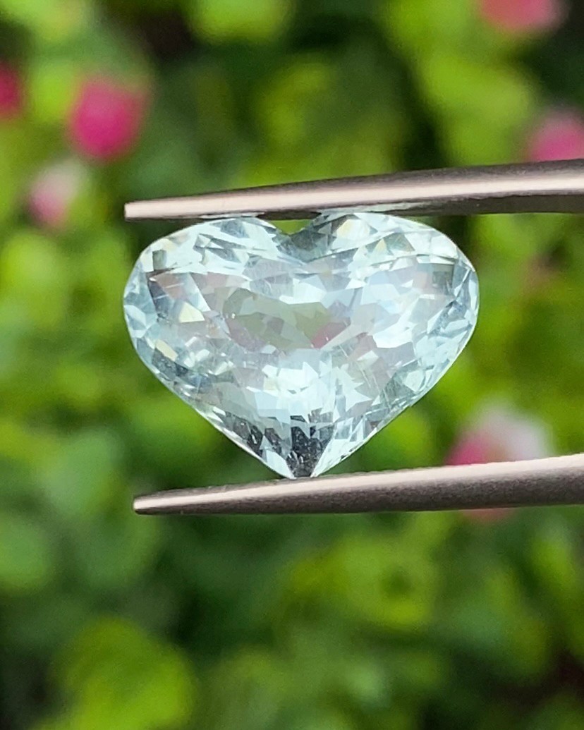 พลอย อความารีน Aquamarine 6.06 กะรัต (Cts.) พลอยแท้ อัญมณีมงคลประจําวันเกิด เครื่องประดับพลอย