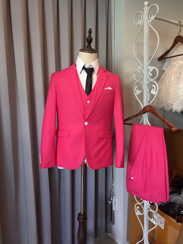 ่เช่า ชุดสูทชาย ทรงคลาสสิก เซต3ชิ้น