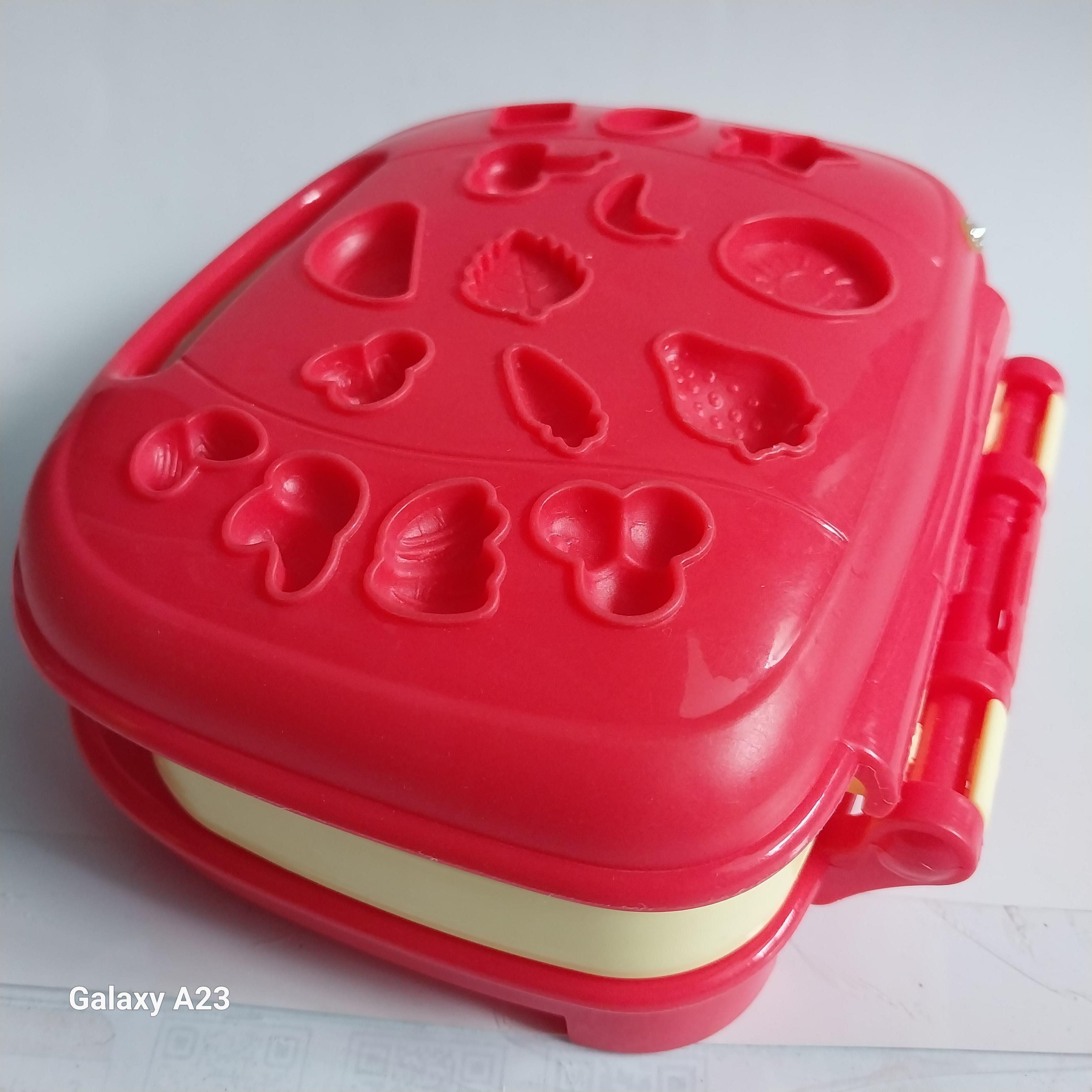 มีหลายภาพ Govoy ของเล่นกับดินน้ำมัน เพื่อทำชุดอาหารเช้า