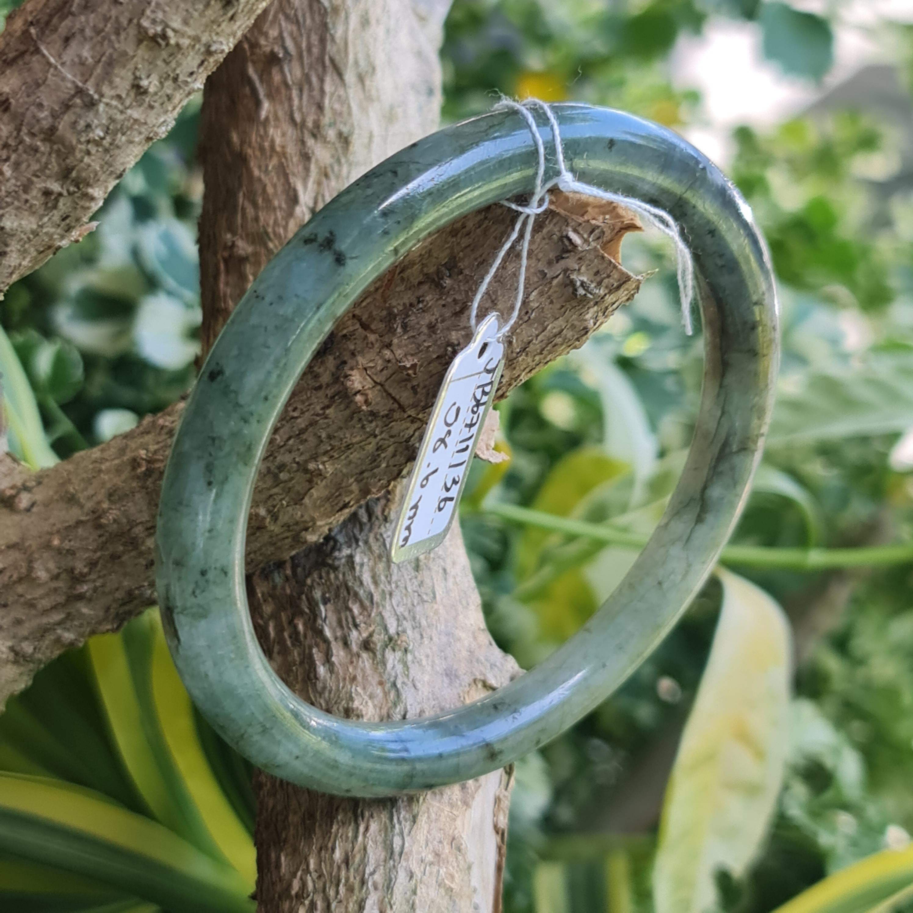 JB6711136 หยก พม่า แท้ Jade กำไลหยก 58.6 มม. (Jadeite bracelet) พม่า (Myanmar)