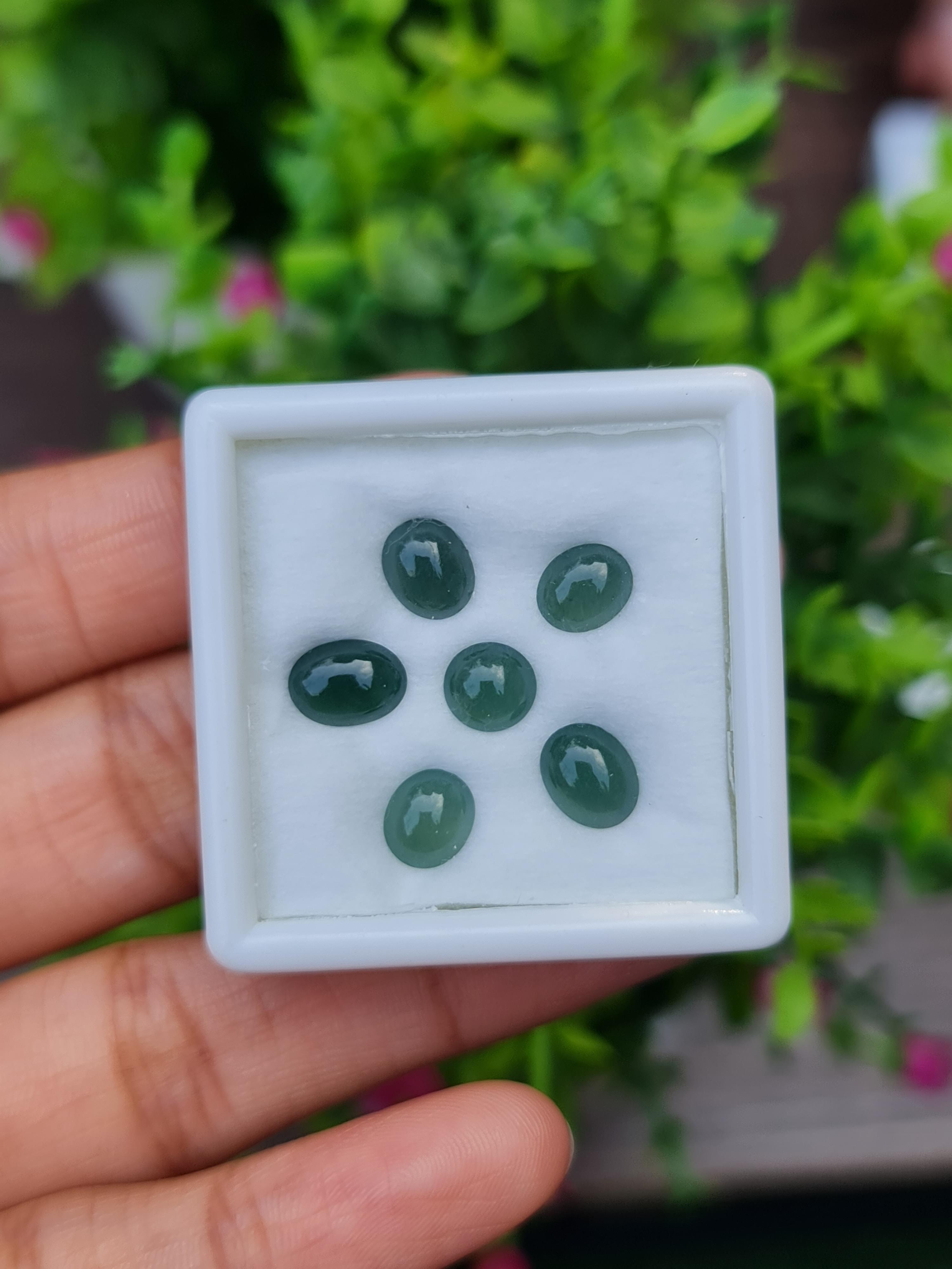 หยกพม่า (Burmese jadeite ) 6 เม็ด 5.81 กะรัต หยกแท้ อัญมณีมงคลประจําวันเกิด เครื่องประดับหยก