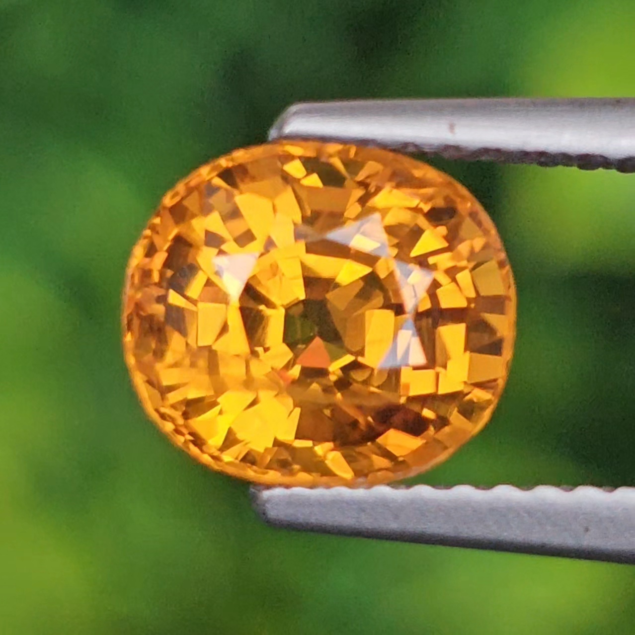 พลอย บุษราคัม yellow sapphire 3.26 กะรัต (Cts.) พลอยแท้ อัญมณีมงคลประจําวันเกิด เครื่องประดับพลอย