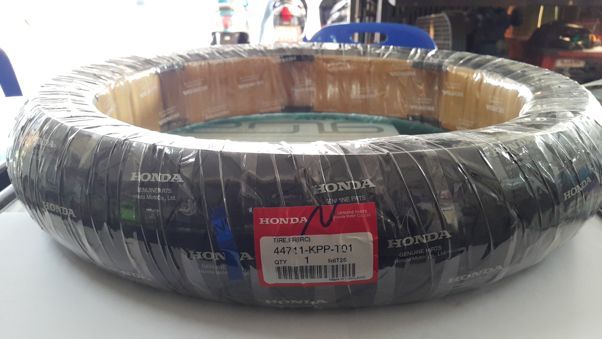 ยางนอกล้อหน้า CBR150R(IRC) เบอร์ 100/80-17