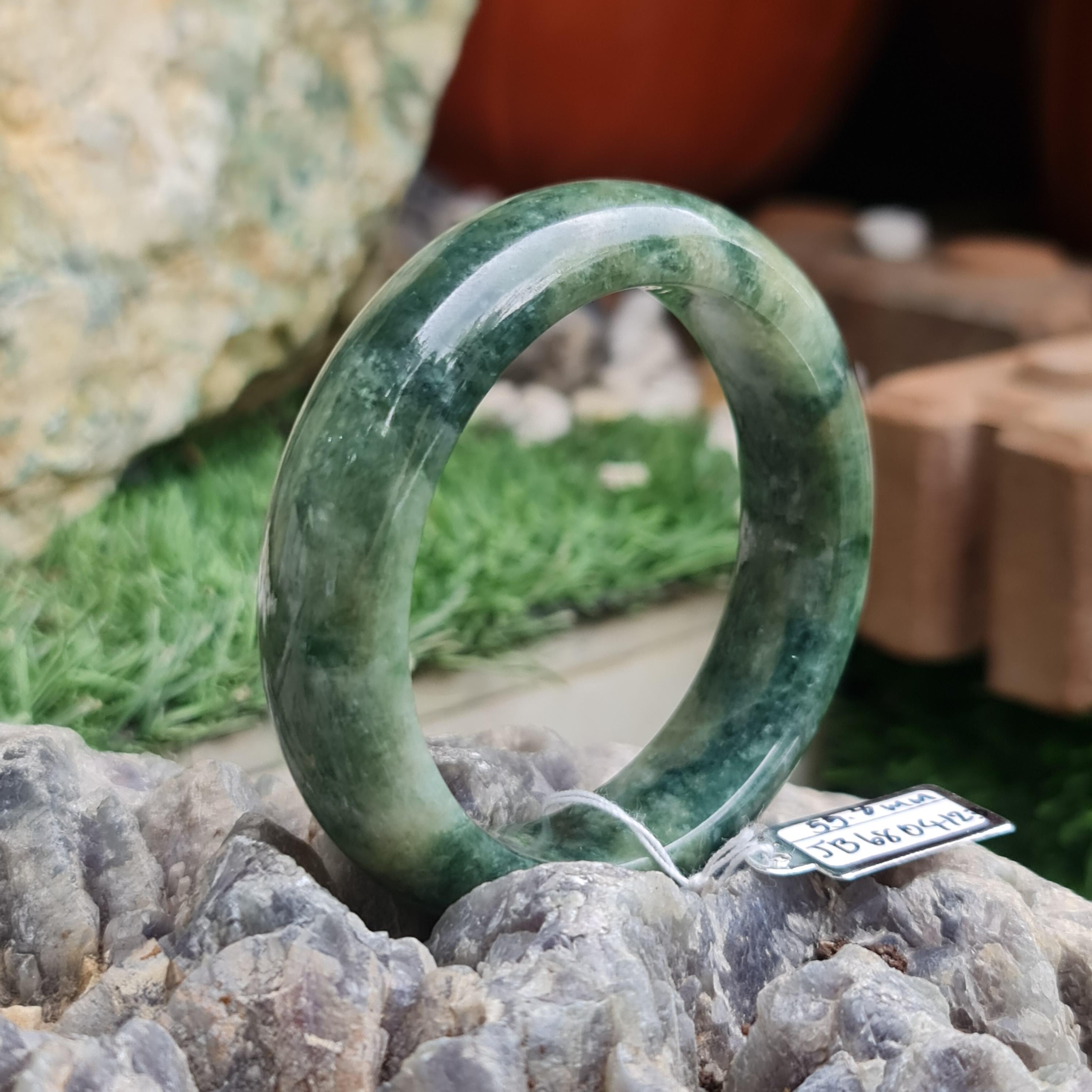 JB6804123 หยก พม่า แท้ Jade กำไลหยก 55.8 มม. (Jadeite bracelet) พม่า (Myanmar)