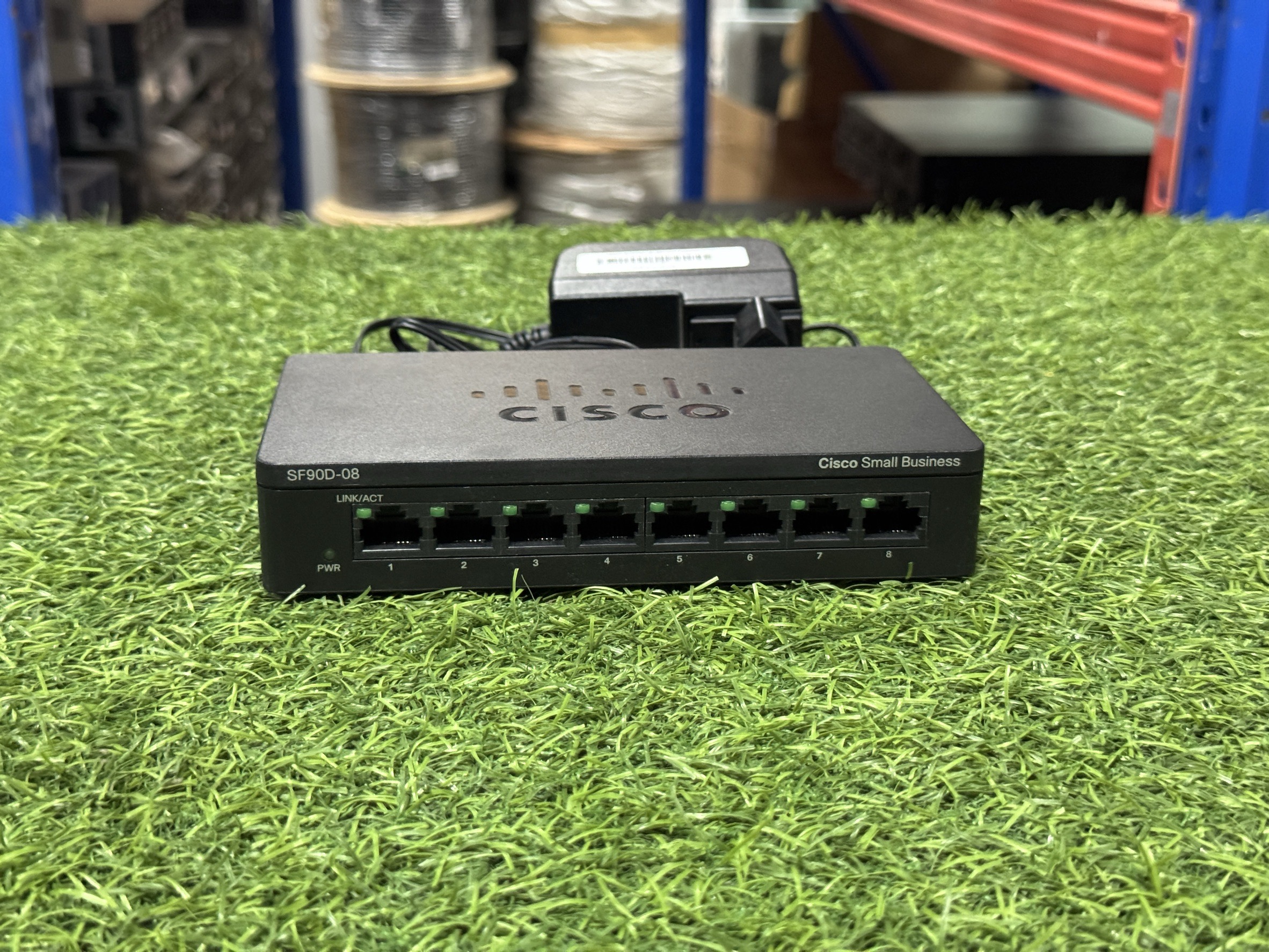 Switch Cisco SF90D-08 8Port + Adapter มี 17 ตัว