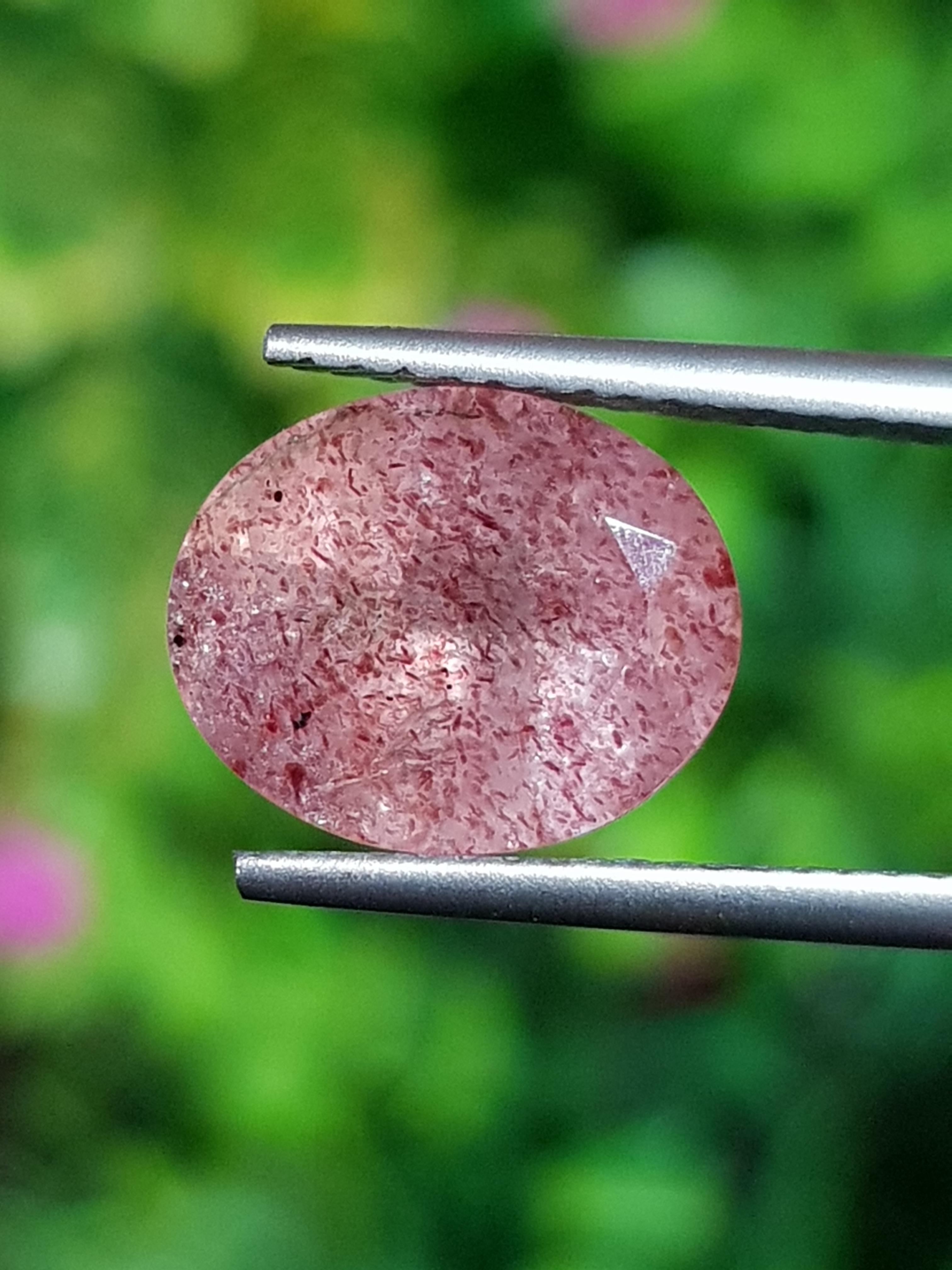 พลอย สตอเบอรี่ ควอตซ์ Strawberry Quartz 3.60 กะรัต (Cts.) พลอยแท้ อัญมณีมงคลประจําวันเกิด เครื่องประดับพลอย