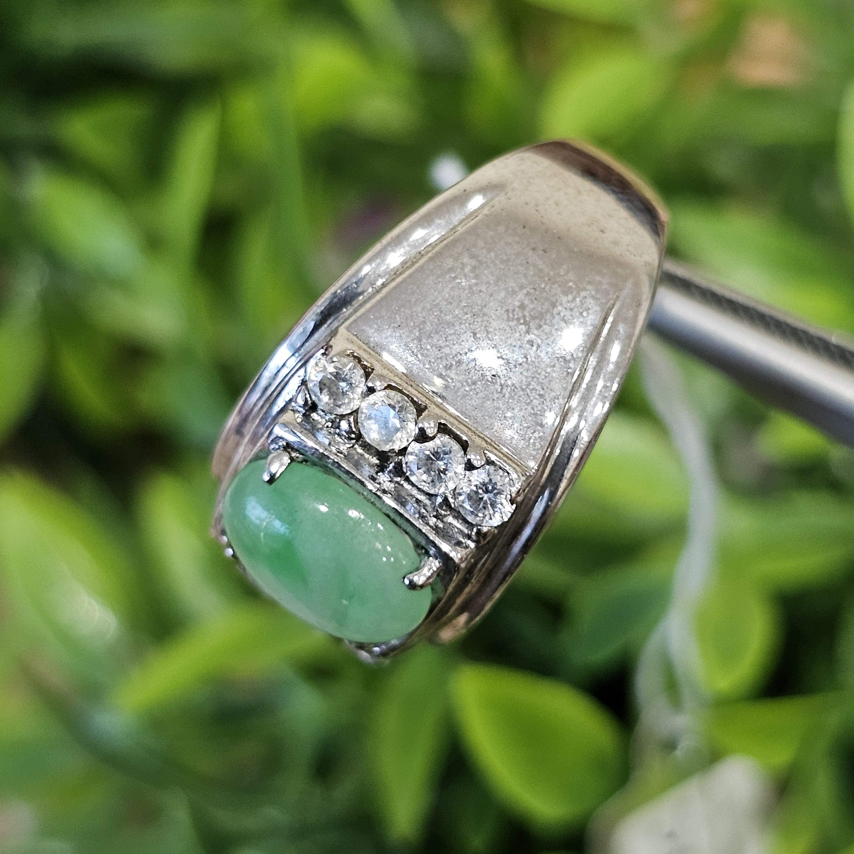 หยก พม่า แท้ Jade แหวนหยก (jadeite Ring) Size 60 ดิบ ไม่ผ่านการปรับปรุง (Type A) พม่า (Myanmar)