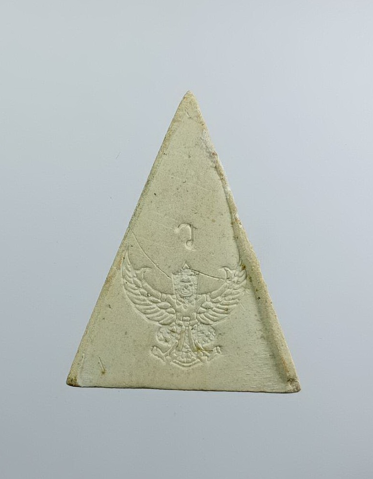 ผ3213 พระผงพระพุทโธ สาริกาคู่ หลังครุฑ พระอาจารย์วราห์ วัดโพธิ์ทอง บางมด กรุงเทพฯ