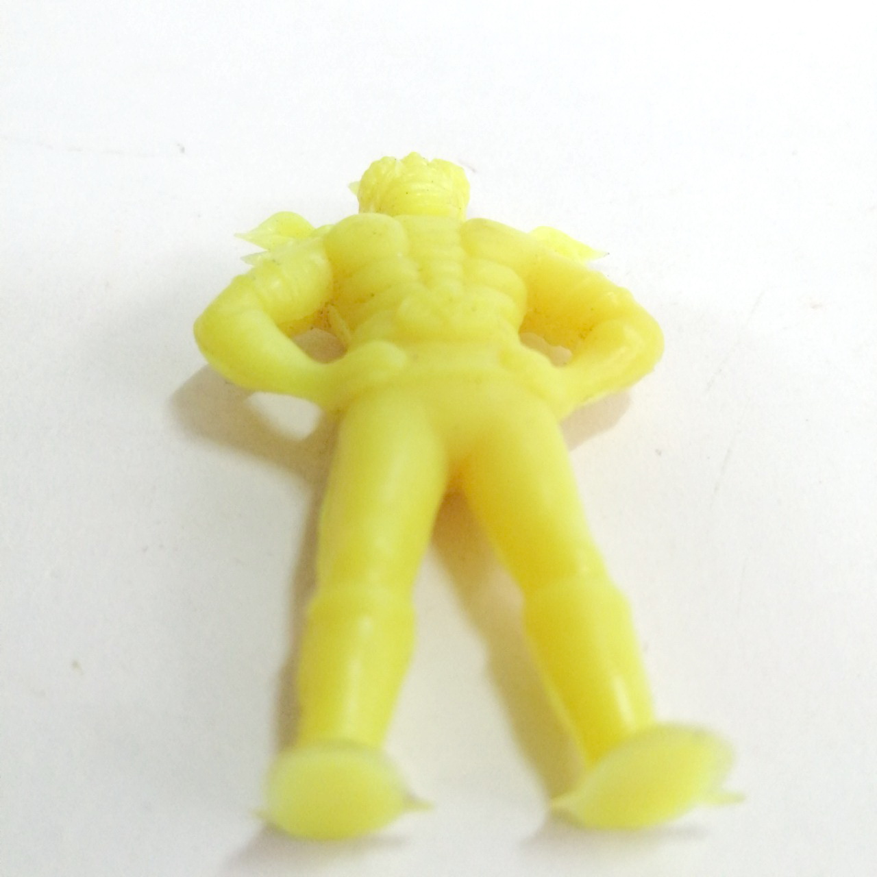 ตุ๊กตุ่นแอ๊นท์ ไอ้มดเขียว วีสาม ขนาด 2 นิ้ว ตามรูป ตัวยางขุ่นกึ่งแข็ง สีเหลือง