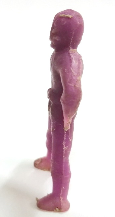 ตุ๊กตาแอ๊นท์ 2นิ้ว แถมขนมถุงถั่ว มนุษย์เที่ยงคืน ตุ๊กตุ่นแอนท์งานเก่า ราวปี 2514-16สภาพเดิมๆครบสมบูรณ์