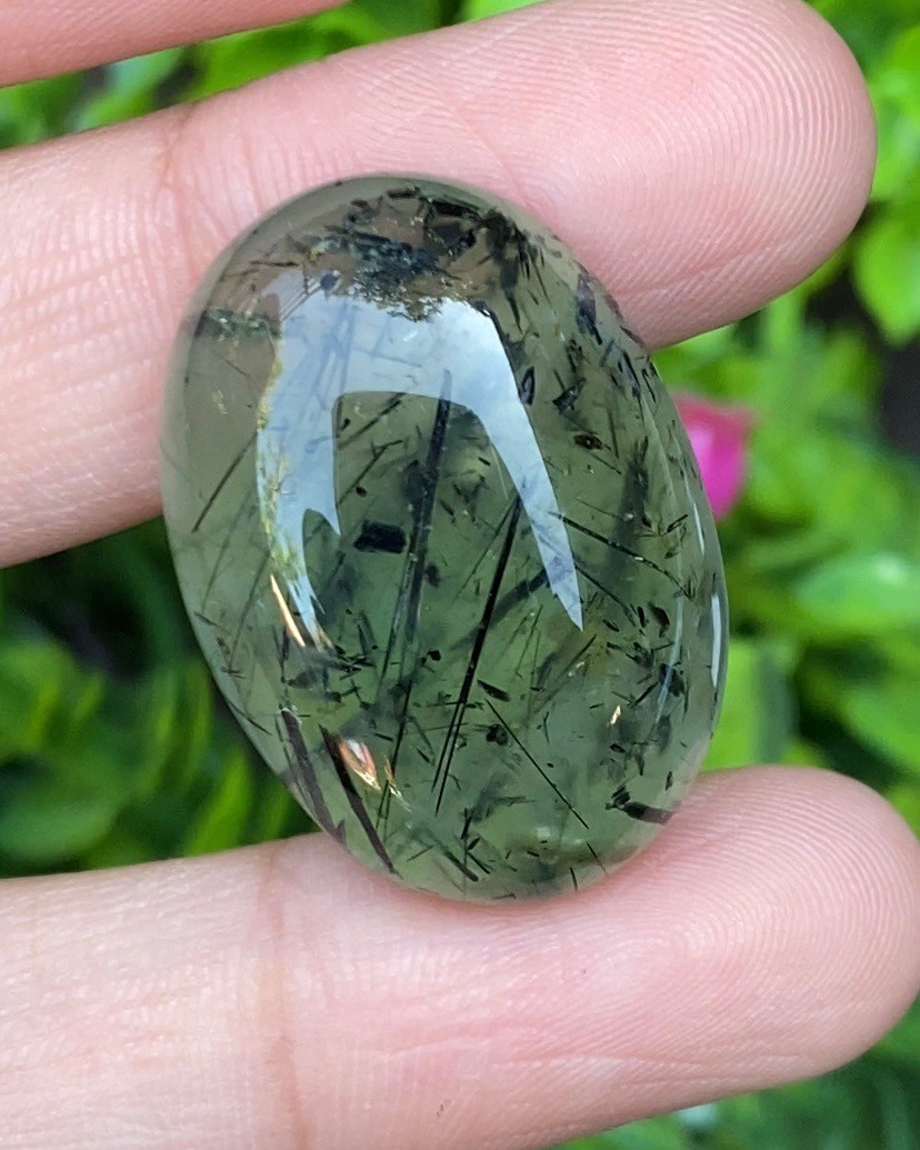 ไหมดำ พรีไนท์ Prehnite with Black tourmaline 49.88 กะรัต Cts. พลอยแท้ อัญมณีมงคลประจําวันเกิด เครื่องประดับพลอย