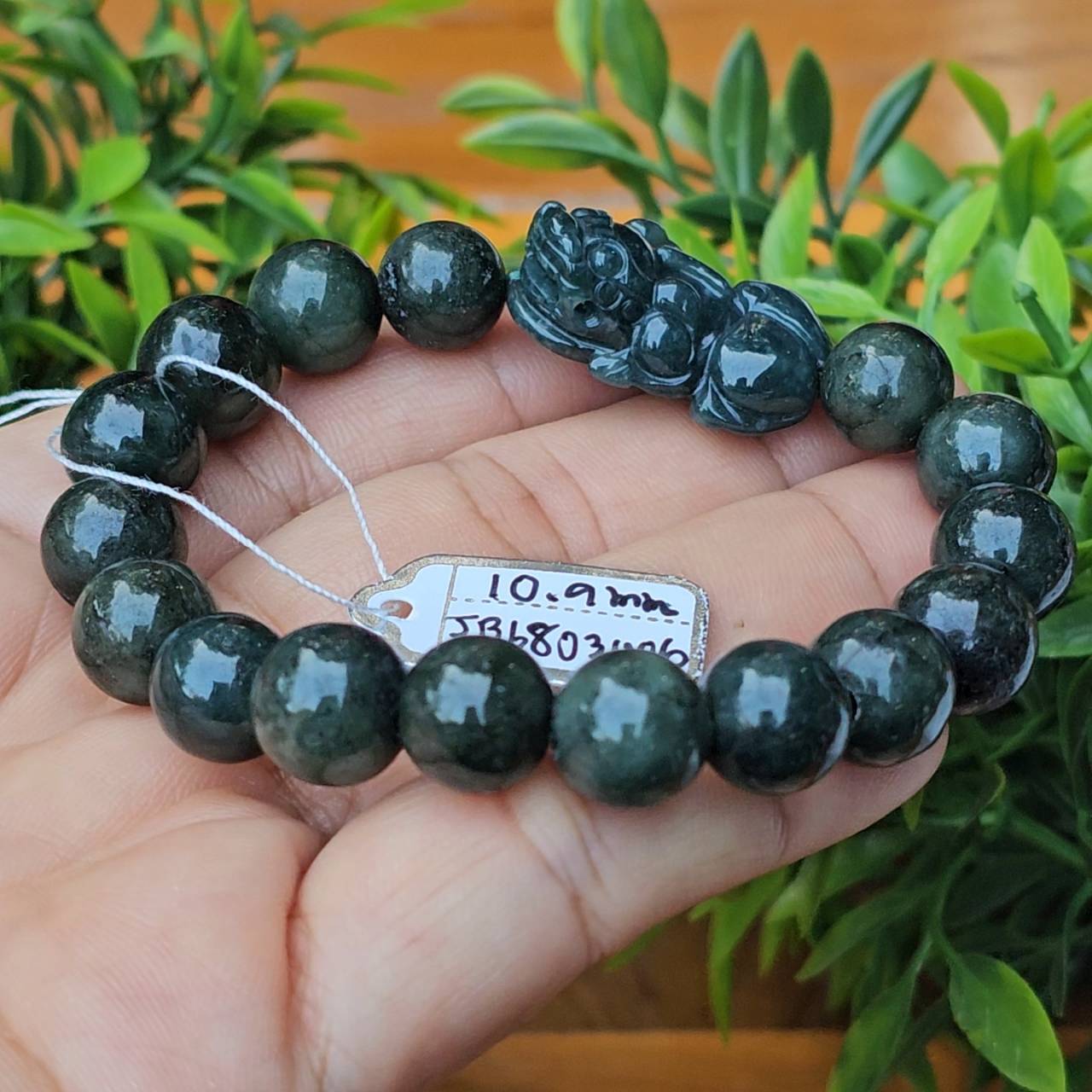 JB6803006 หยก พม่า แท้ Jade กำไล ปี่เซียะ ประคำหยก 10.9 มม. (Jadeite Beads Bracelet) พม่า (Myanmar)